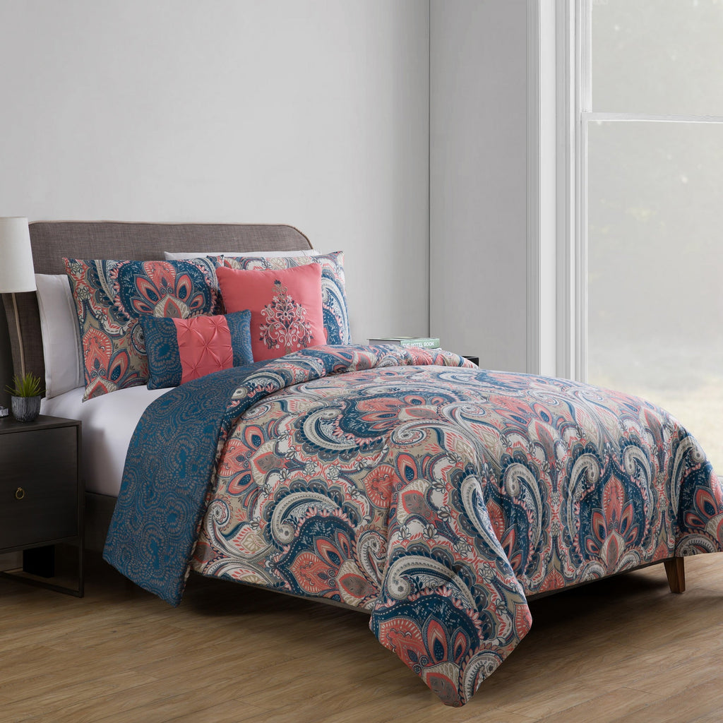 Hypoallergenic Cloud Casa Real 5-Piece Coral Damask Reversible Comforter Set, King, Adult, Unisex - All-Season Down Alternative Comforter Insert Detail