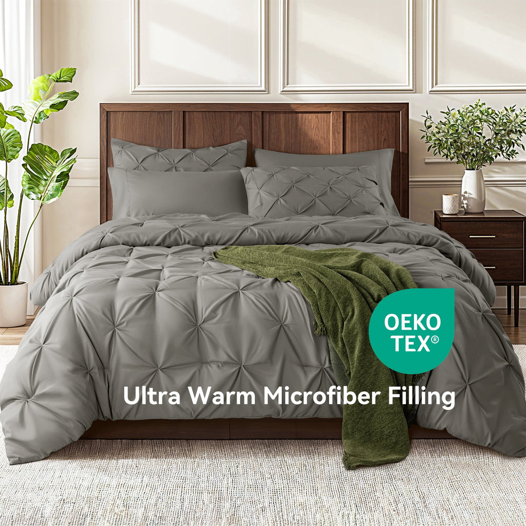 Fluffy Down Alternative Queen Comforter Set, 7 Pieces Bedding Sets for All Season, Bed in a Bag with Pleated Comforter - Flat Sheet & Fitted ... - All-Season Down Alternative Comforter Insert Detail