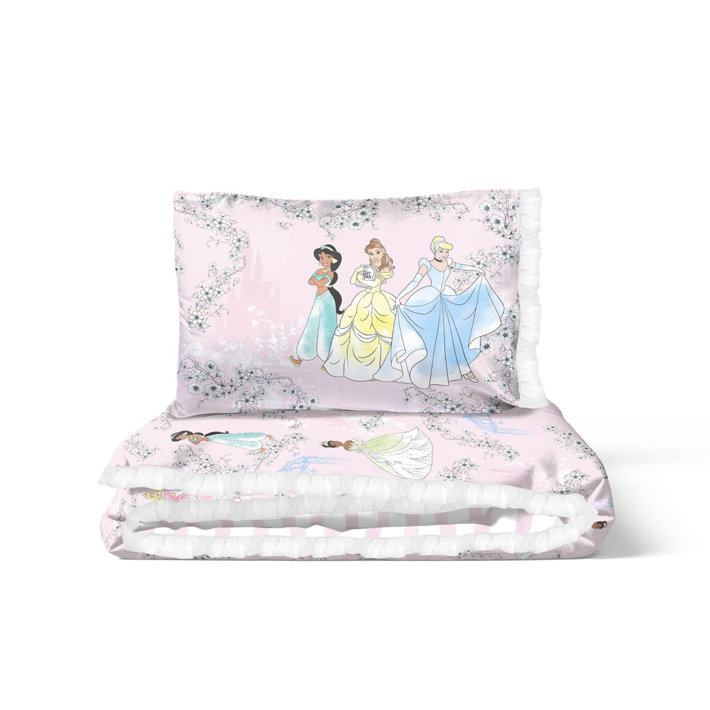 Heavyweight Warmth Princess Floral Gardens 2-Piece Twin/Full Reversible Comforter Set, Polyester Microfiber, Pink & White - Luxurious Quilted Duvet Cover Set Detail