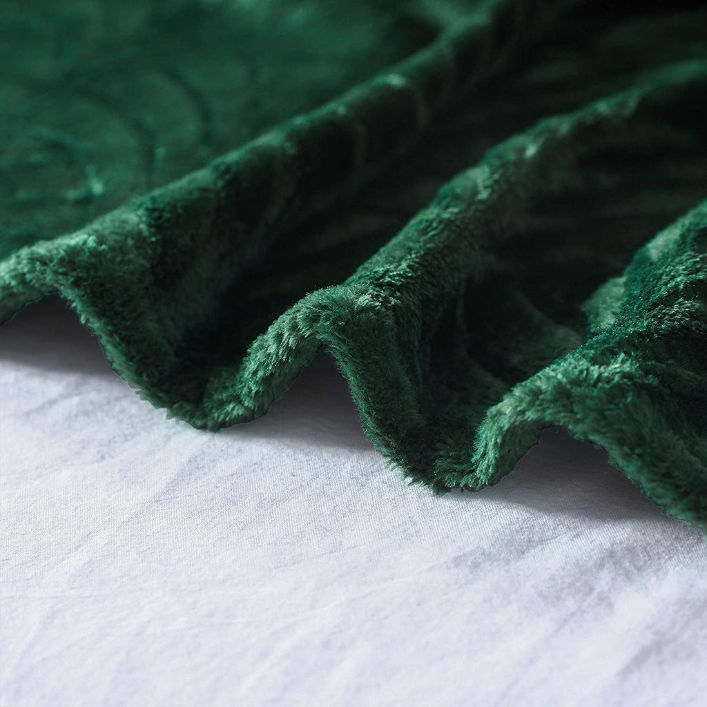 Decorative Knitted Fleece Throw Blanket for Couch, Soft Fluffy Sofa Bed Blanket with Vintage Pattern for All Season, Warm and Lightweigh... - Luxury Knitted Decorative Throw Blanket with Fringes Detail