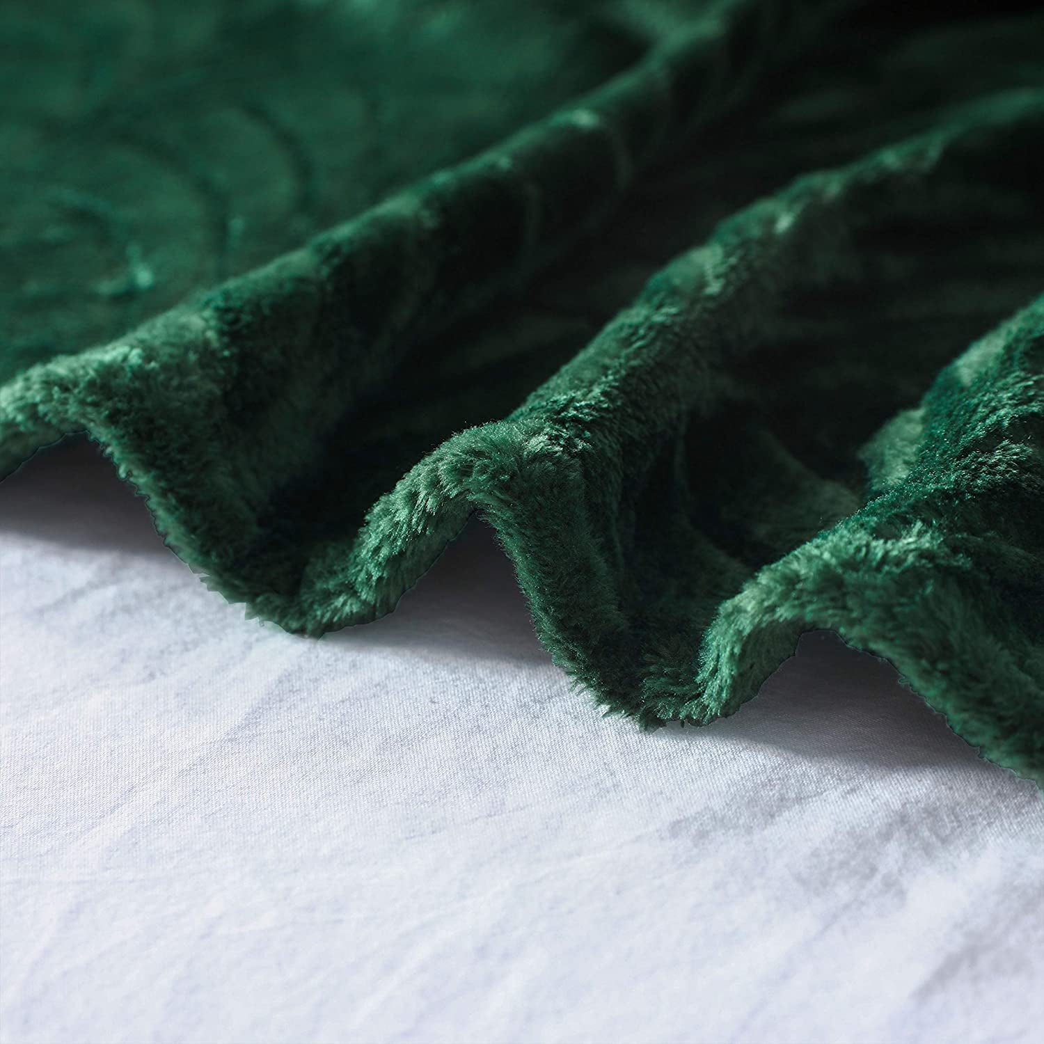 Decorative Knitted Fleece Throw Blanket for Couch, Soft Fluffy Sofa Bed Blanket with Vintage Pattern for All Season, Warm and Lightweigh... - Luxury Knitted Decorative Throw Blanket with Fringes Detail