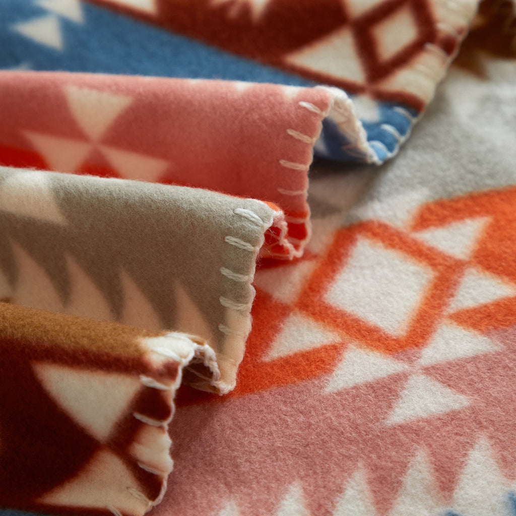 Decorative Knitted Stripe Fleece Throw - Cozy Fleece Throw Blanket for Couch & Bed Detail
