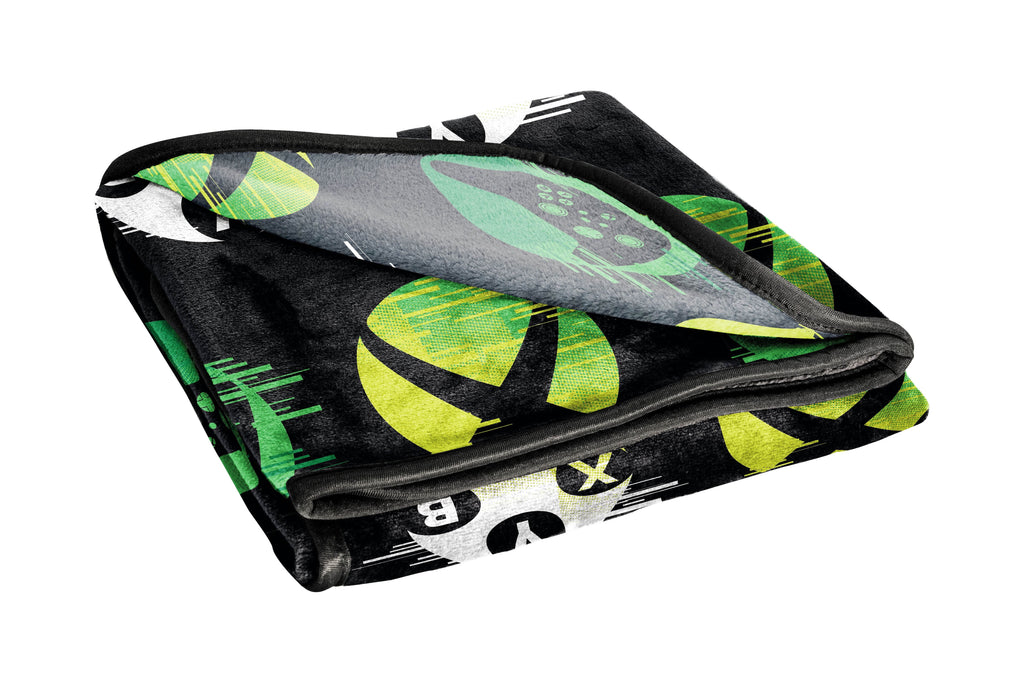 Reversible Sherpa Head Glow In The Dark Kids Throw Blanket, 46 x 60, Microfiber, Black - Cozy Fleece Throw Blanket for Couch & Bed Detail