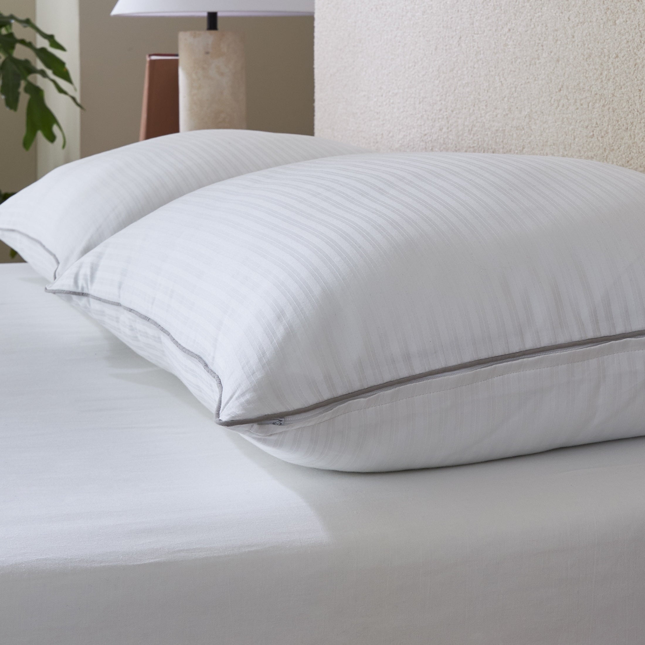 Hotel Collection Down Alternative Bed Pillow, Standard/Queen - Decorative Throw Pillow Cushion for Sofa & Bed Detail