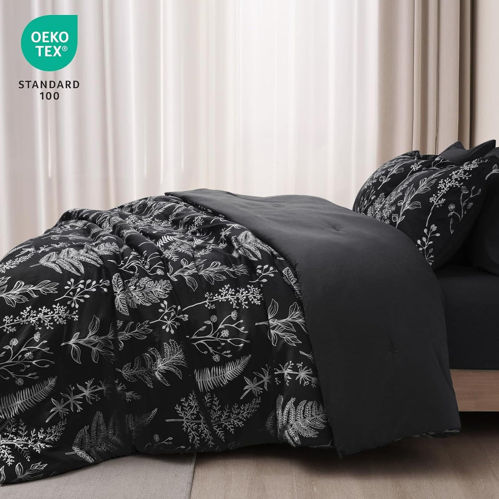 Fluffy Down Alternative 3 Pieces Printed Comforter Set Queen Size, Lightweight Botanical Floral Bed in a Bag, Ultra Soft Bedding Set with 1 R... - Cloud-Like Soft Lightweight Bed Comforter Detail