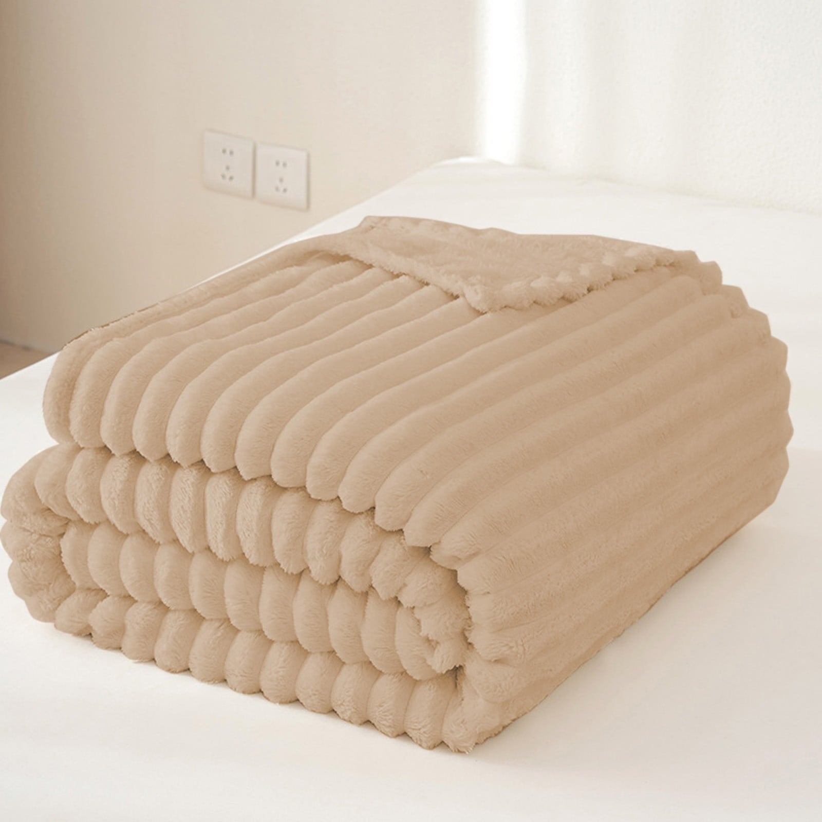 Reversible Sherpa Extra Large Throw Blanket for Couch Home Office Hotel 100% Cotton Super Soft Blanket for Adult 47"x70" Khaki - Super Soft Reversible Sherpa Flannel Blanket Detail
