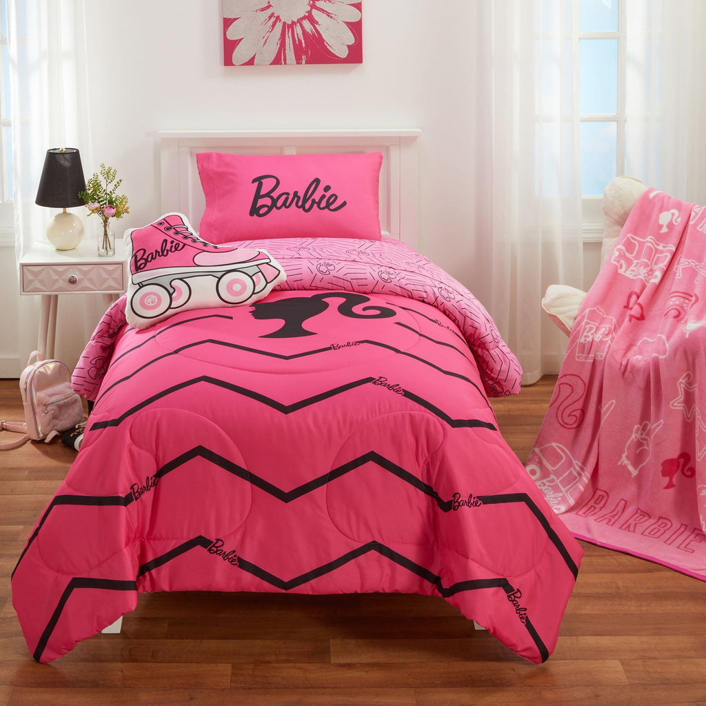 Heavyweight Warmth Kids 2 Piece Pink Black Chevron Reversible Comforter and Pillowcase set, Twin/full - All-Season Down Alternative Comforter Insert Detail