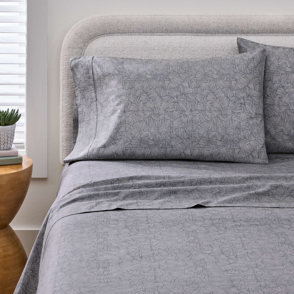 Wrinkle-Resistant 300 Thread Count 4-Piece Cotton Percale Ziggy Geo Print Grey Flannel Bed Sheet Set, Full - Cooling Hotel Quality Bedding Sheets and Pillowcases Detail