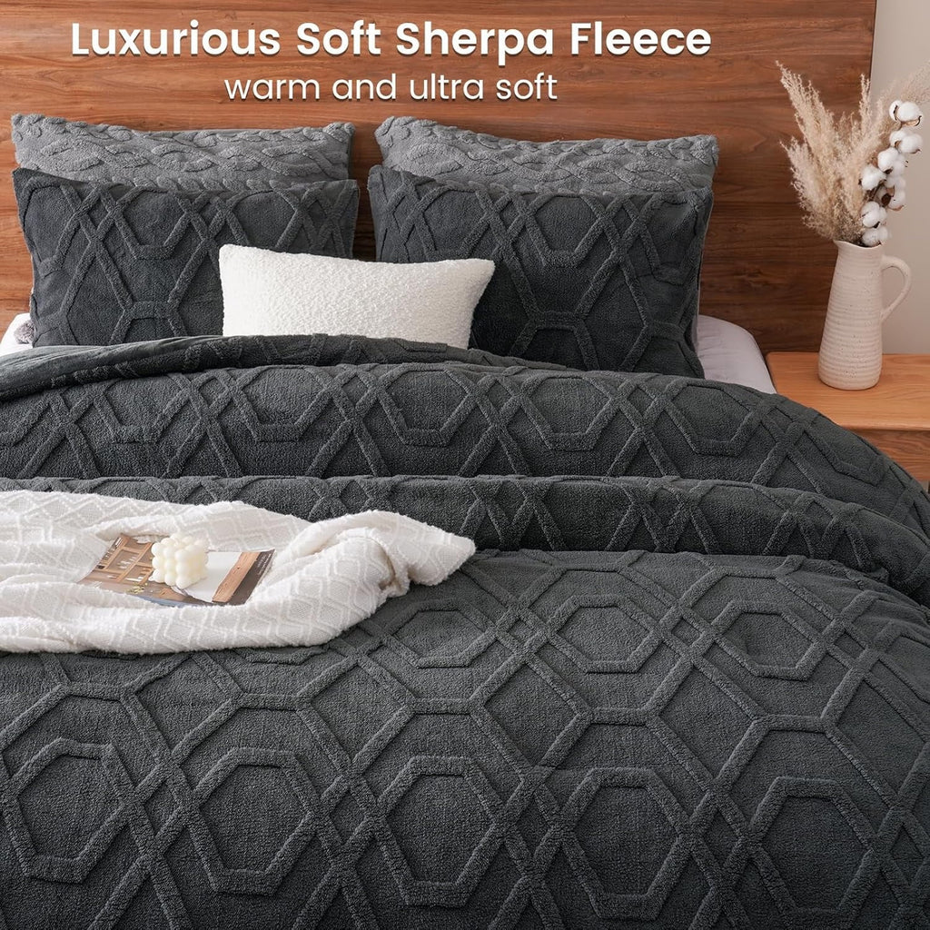 Heavyweight Warmth Warm Sherpa Fleece Queen Comforter Set, 3D Tufted Fluffy Dark Grey Bedding for Winter, Soft 3 Pieces Shaggy Bed Set, ... - All-Season Down Alternative Comforter Insert Detail