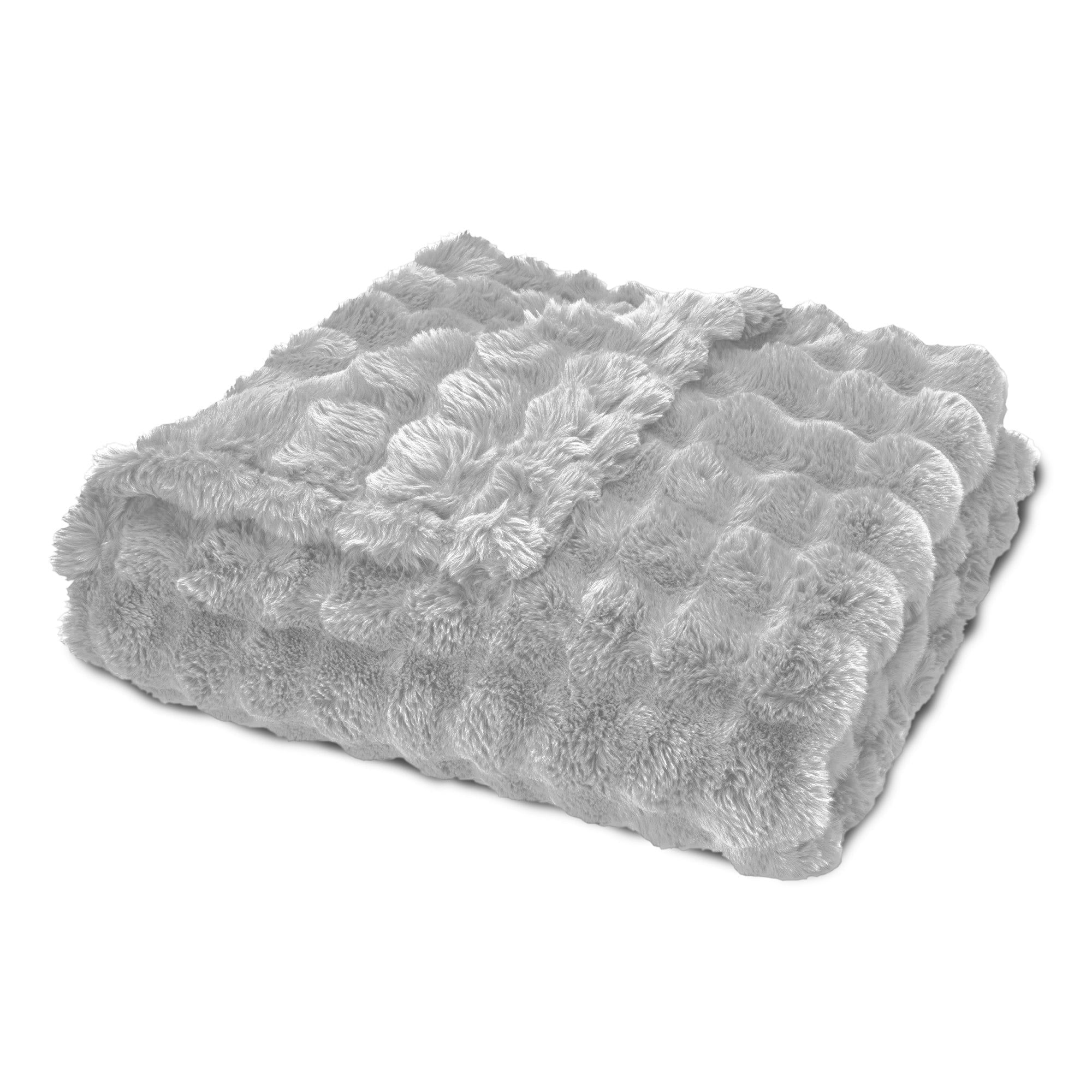 Super Soft Flannel Serenade Gray Textured Faux Fur Throw Blanket, 50 x 70 - Super Soft Reversible Sherpa Flannel Blanket Detail