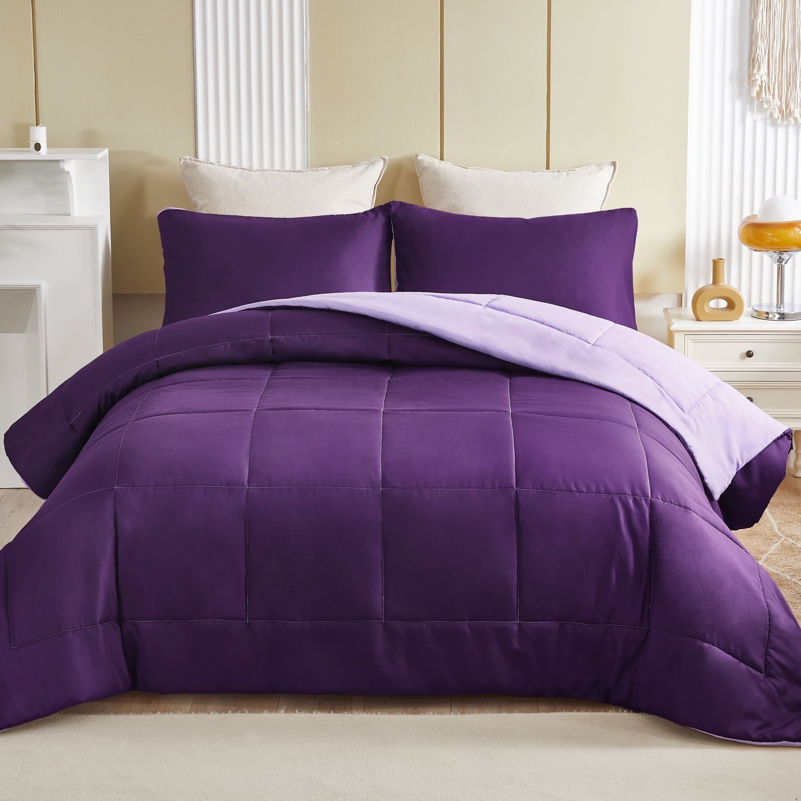Fluffy Down Alternative Lightweight Reversible 3-Piece Comforter Set All Seasons, Down Alternative Comforter with 2 Pillow Shams, Queen Size,... - Luxurious Quilted Duvet Cover Set Detail