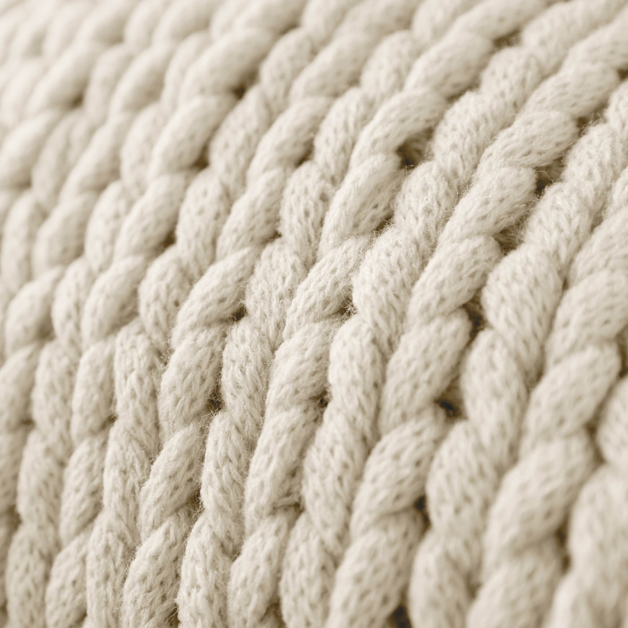Cozy Fleece Soft & Cozy Chunky Hand-Knit Throw Blanket, Ivory - Cozy Fleece Throw Blanket for Couch & Bed Detail