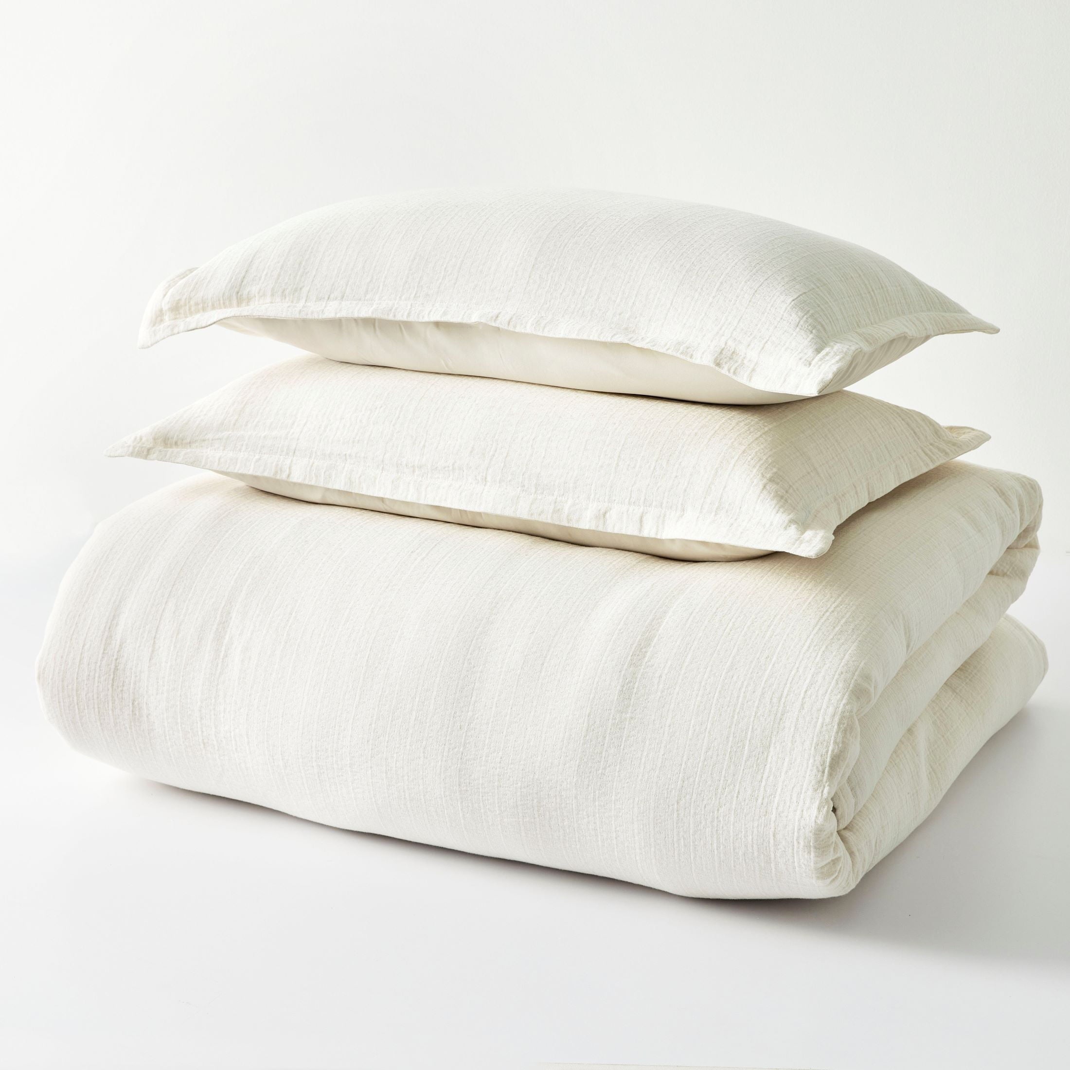 Luxurious Quilted 3-Piece Cream Gauze Comforter Set, Adult Full/Queen - Luxurious Quilted Duvet Cover Set Detail