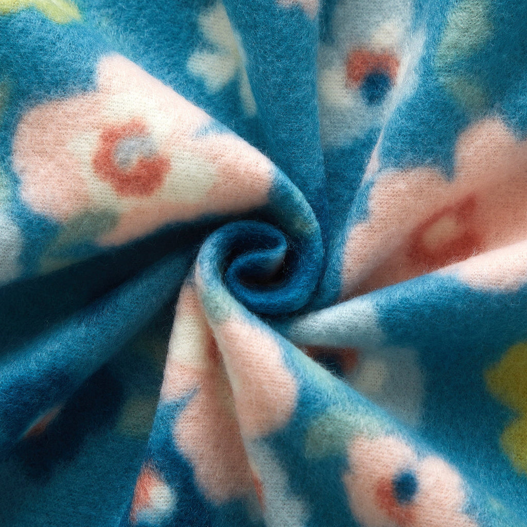 Decorative Knitted Cozy Fleece Throw Blanket Delightful Floral 50" x 60", All Ages - Super Soft Reversible Sherpa Flannel Blanket Detail