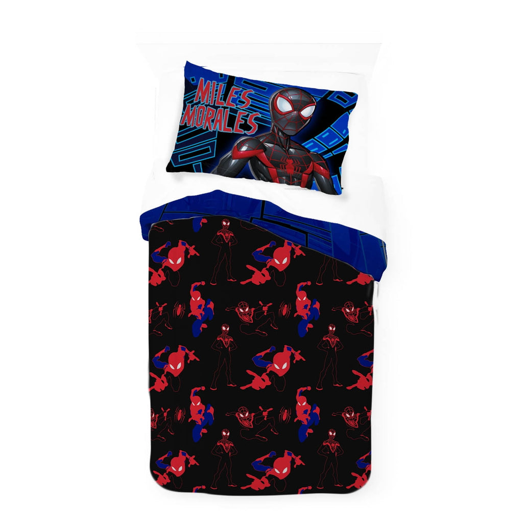 All-Season Spiderman Techno City Kids 2 Piece Blue Reversible Comforter and Pillowcase Set, Twin/Full - All-Season Down Alternative Comforter Insert Detail
