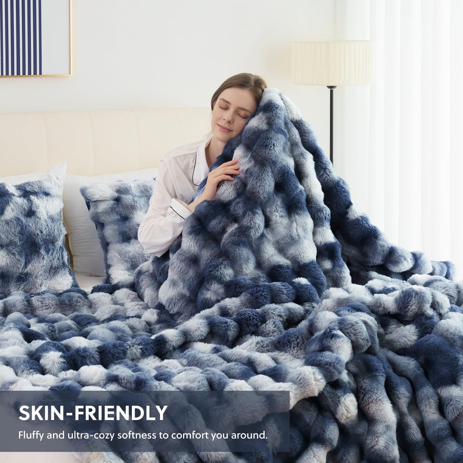 Super Soft Flannel Faux Fur Throw Blanket for Couch Luxury Fluffy Thick Bubble Blanket Warm Cozy Throw for Bedroom Living Room, 50" x 60... - Lightweight Plush Warm Blanket for All Seasons Detail
