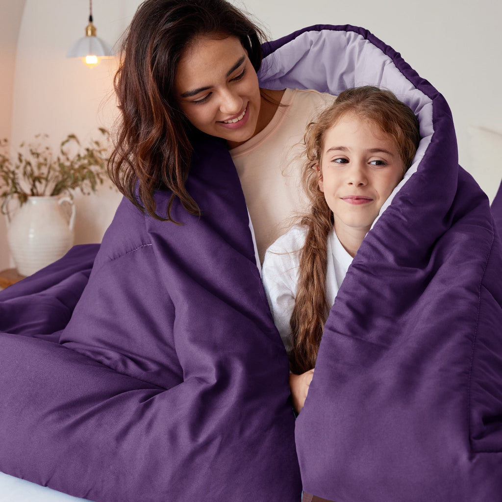 Fluffy Down Alternative Lightweight Reversible 3-Piece Comforter Set All Seasons, Down Alternative Comforter with 2 Pillow Shams, Queen Size,... - Luxurious Quilted Duvet Cover Set Detail