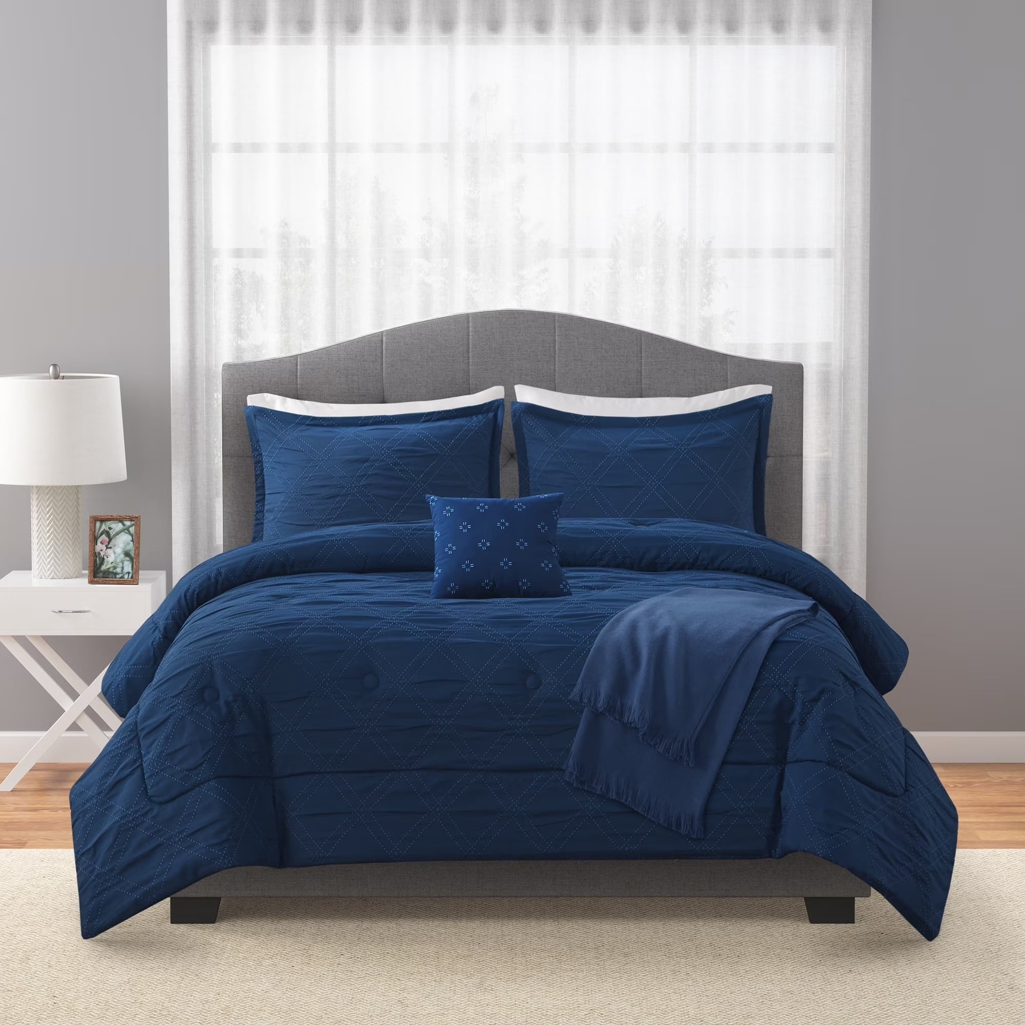 All-Season 5-Piece Reversible Comforter Set Navy Cross Stitch Bedding with Decor Pillow and Throw, Full/Queen - Hypoallergenic Ultra-Fluffy Quilt for Winter Detail