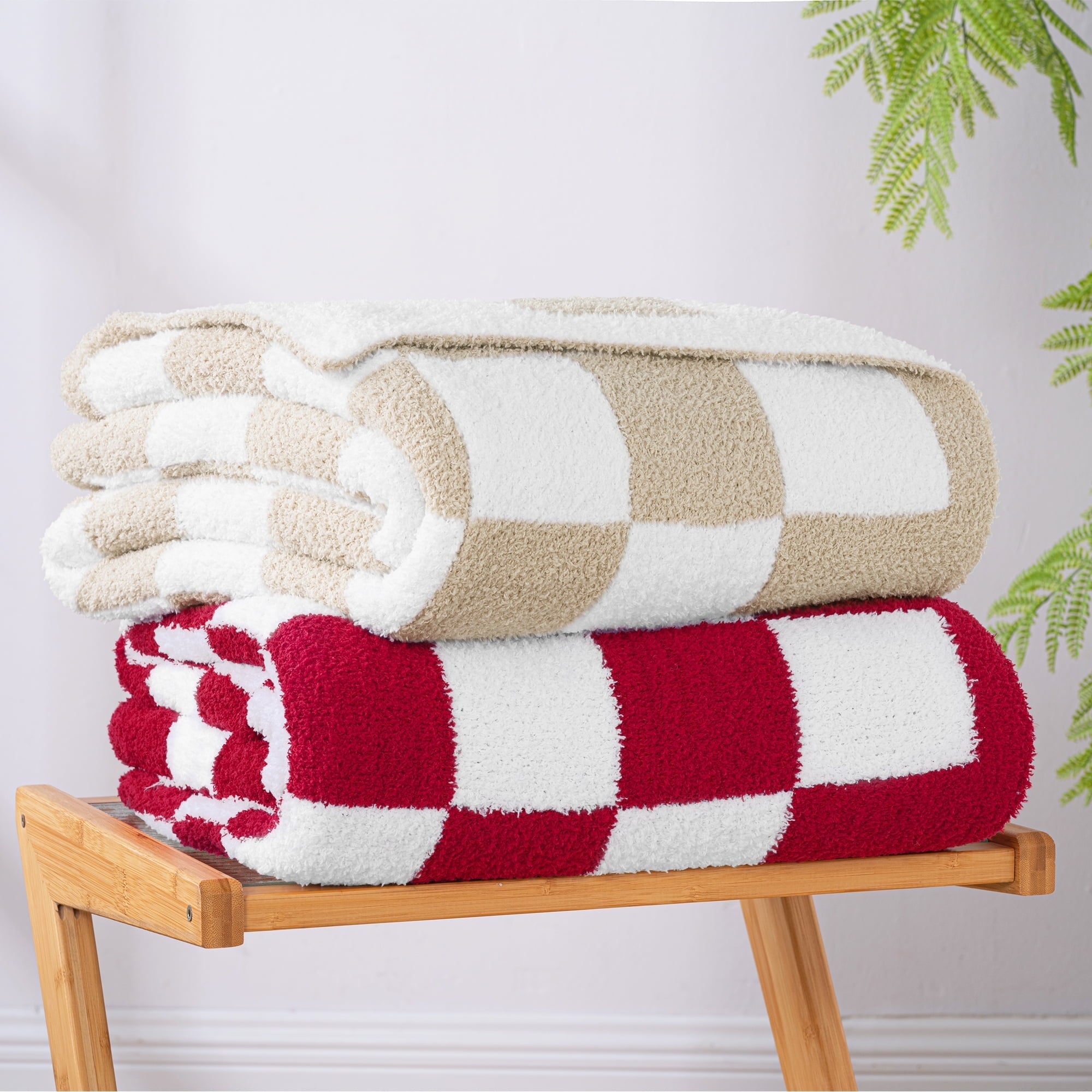 Lightweight Warm Checkered Knit Throw Blanket, Ultra Soft Cozy Fluffy Checkerboard Blankets, Lightweight Fuzzy Plush Throw for Couch a... - Super Soft Reversible Sherpa Flannel Blanket Detail