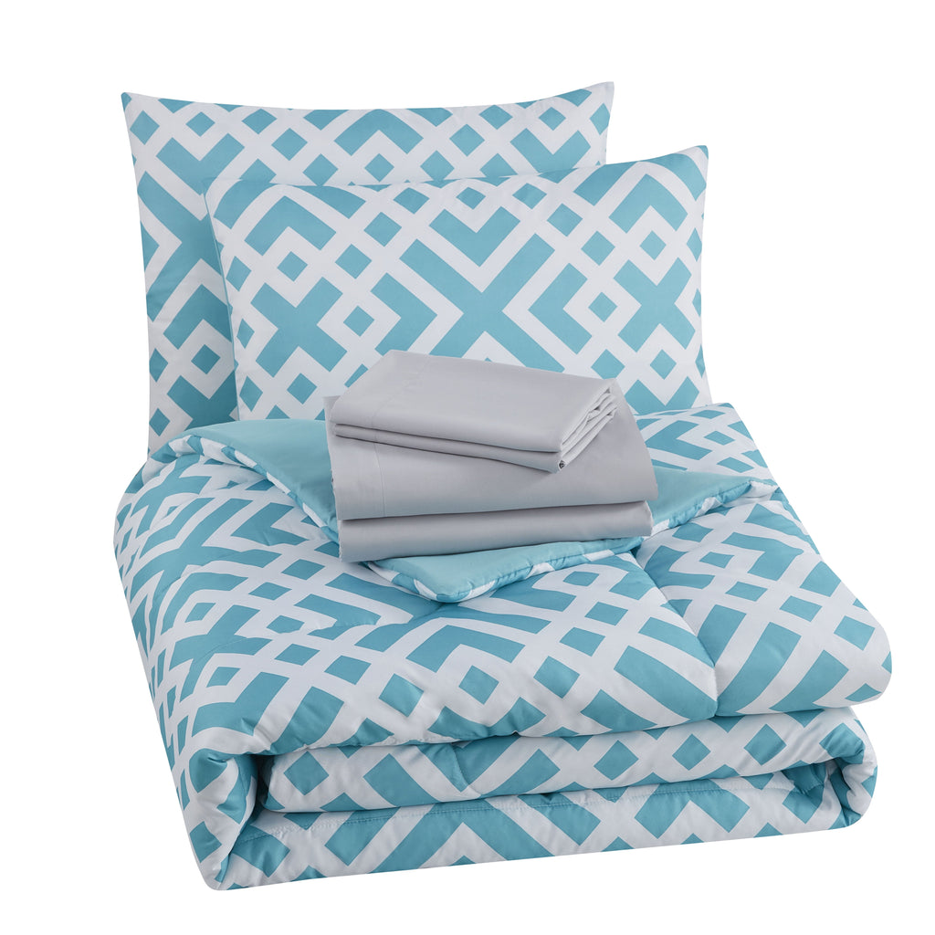 Luxurious Quilted Teal Geometric 6 Piece Bed in a Bag Comforter Set with Sheets, Twin/Twin-XL - All-Season Down Alternative Comforter Insert Detail
