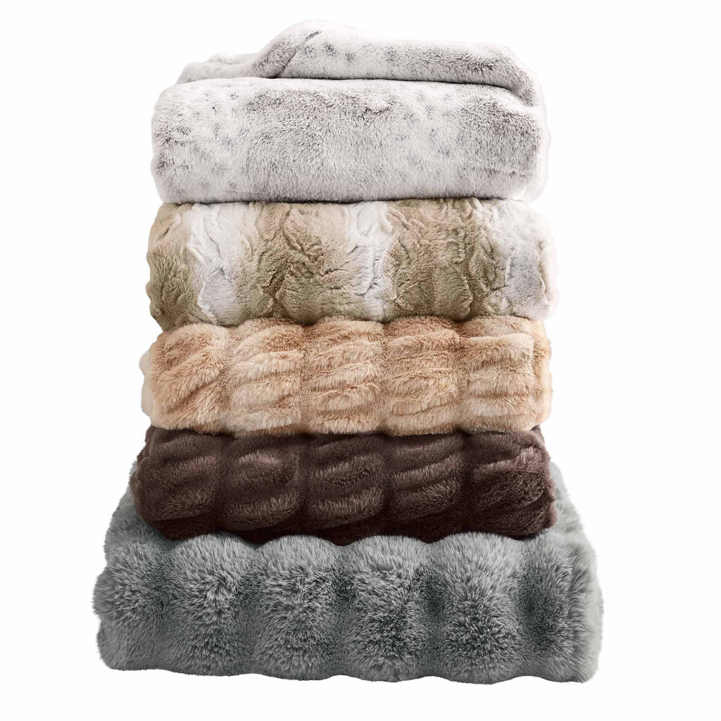 Super Soft Flannel Almond Biscuit Ombre Faux Fur Throw, 50"x72" - Super Soft Reversible Sherpa Flannel Blanket Detail