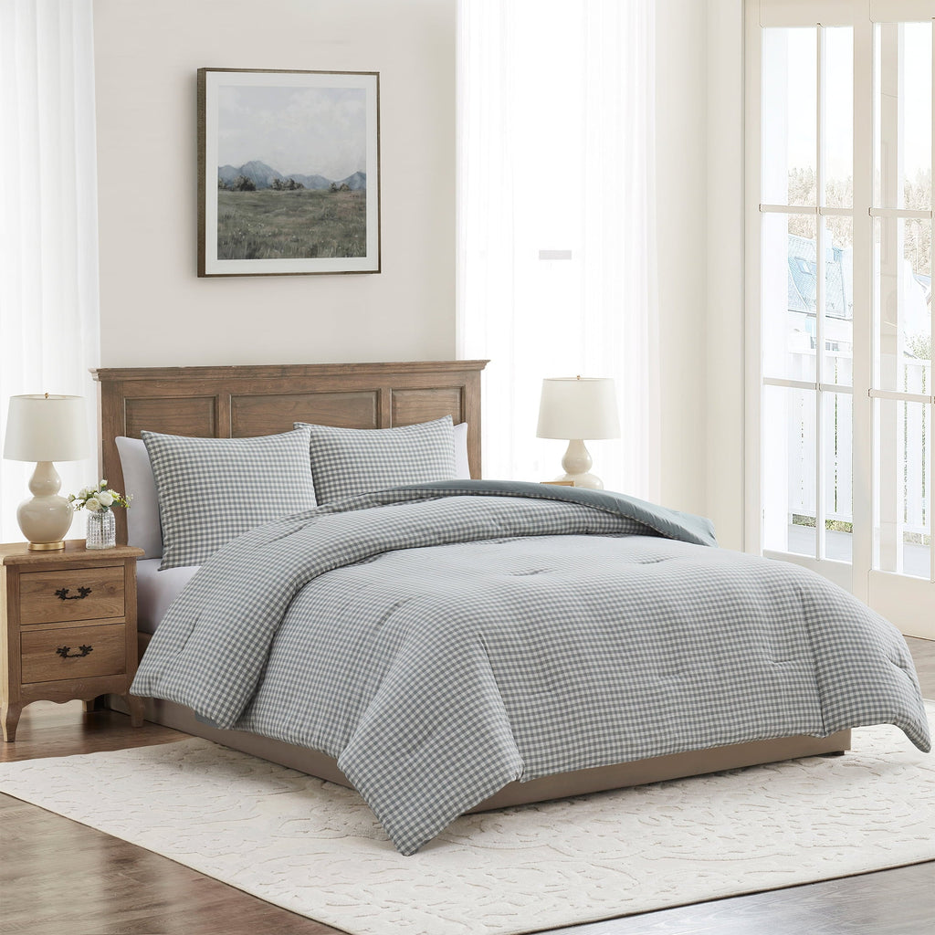 Fluffy Down Alternative Full/Queen Comforter Set, All-Season, 3-Piece, Green Gingham Plaid - All-Season Down Alternative Comforter Insert Detail