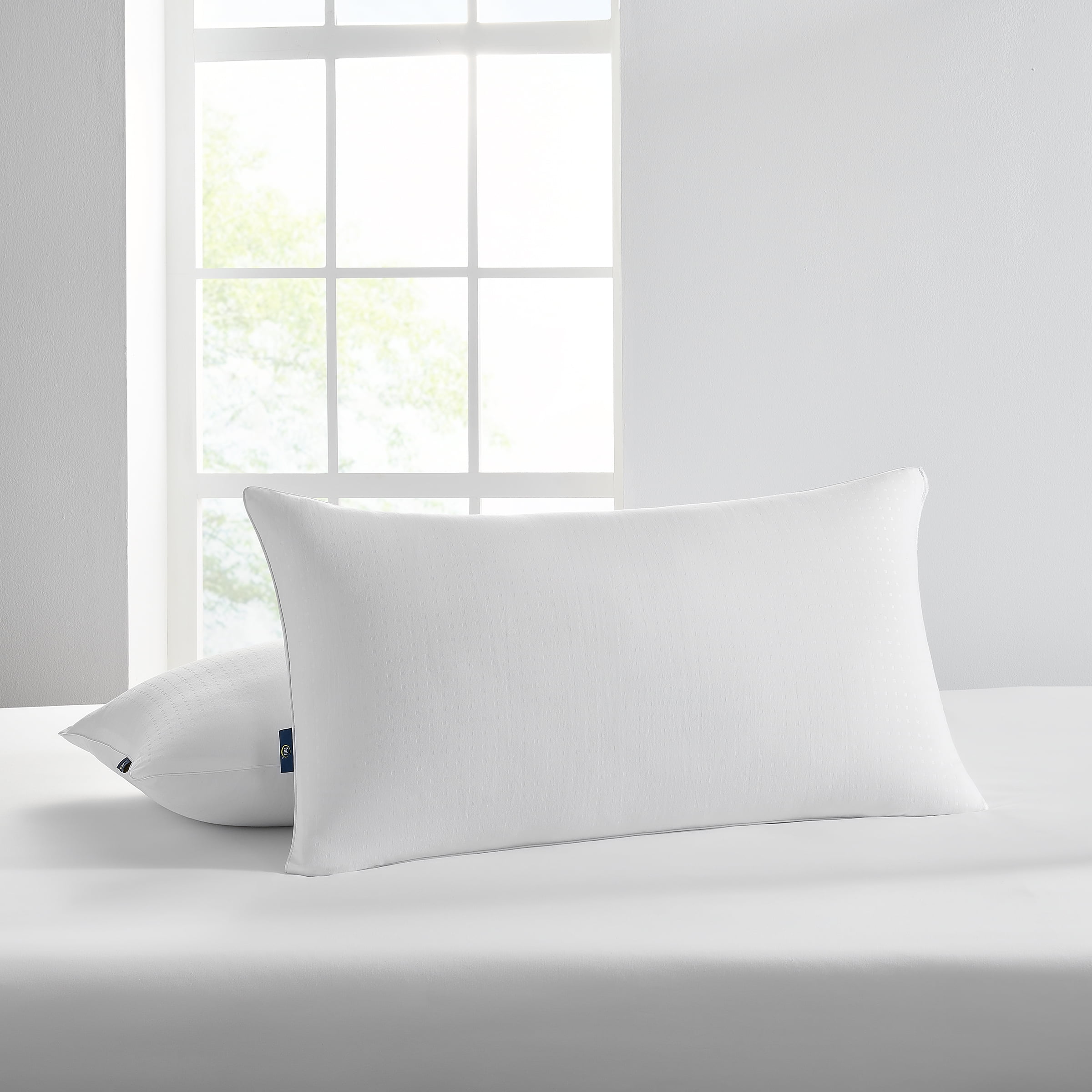 Hotel Collection Won't Go Flat Bed Pillow, King, 2 Pack - Hotel Quality Plush Sleeping Pillows Detail