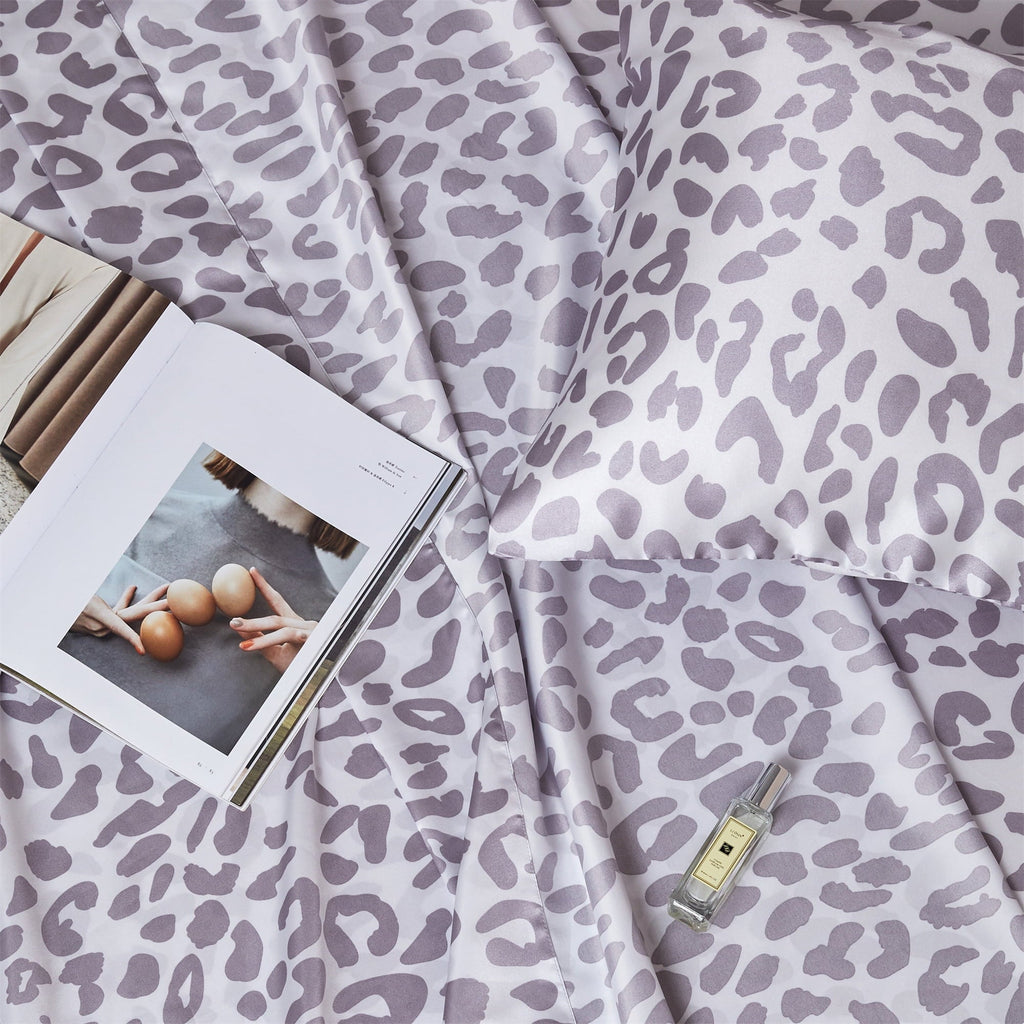 Cooling Sateen Satin Sheets Twin Silk Sheets Silver Leopard Bed Sheet Set Deep Pocket Bed Flat Fitted Sheet, 3-Pieces - Premium Ultra-Soft Pillowcase Pair for Sleeping Detail