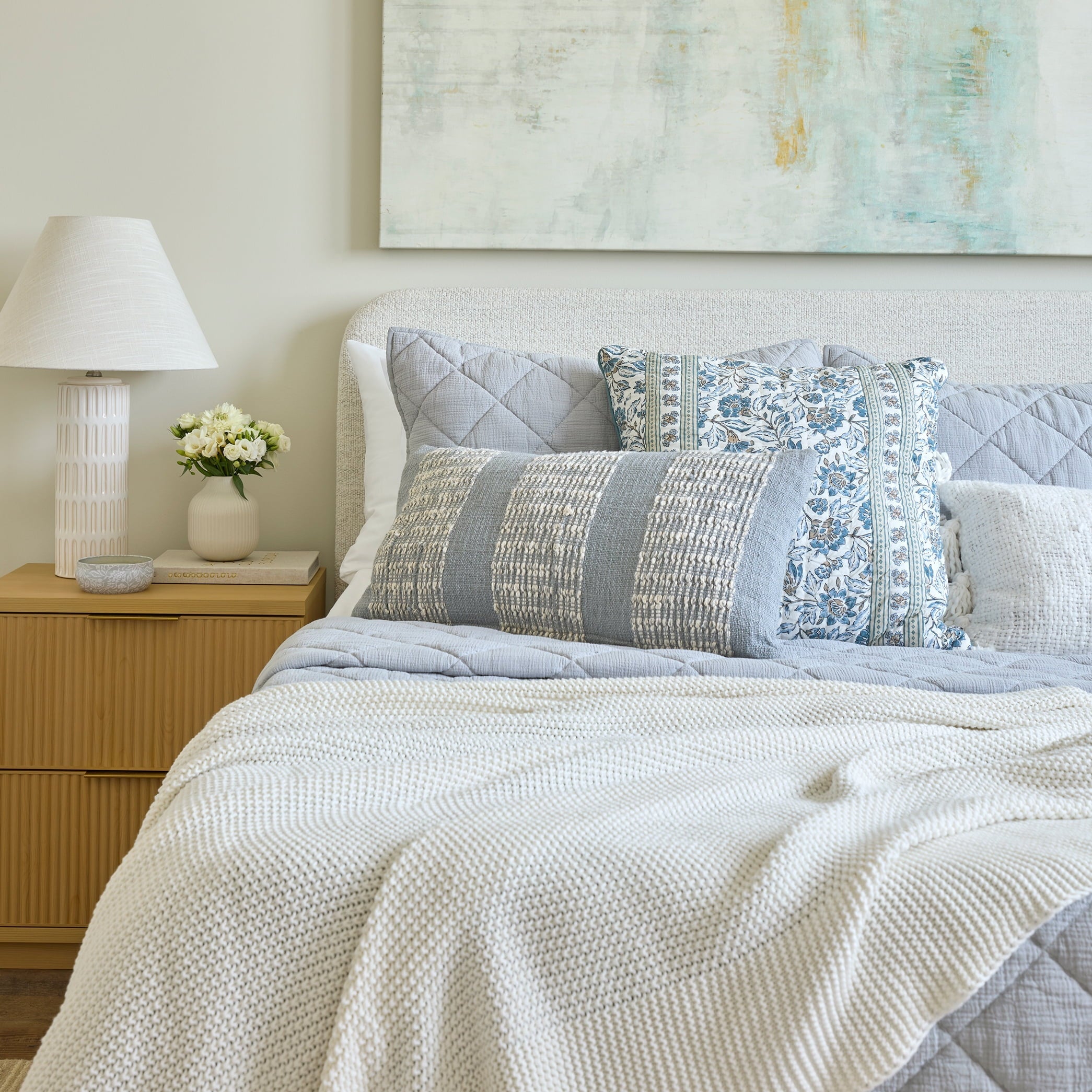 Cozy Fleece Chunky Knit Papyrus Throw, Cotton-Blend, 50"x60", 2.3 lb, All Ages - Super Soft Reversible Sherpa Flannel Blanket Detail