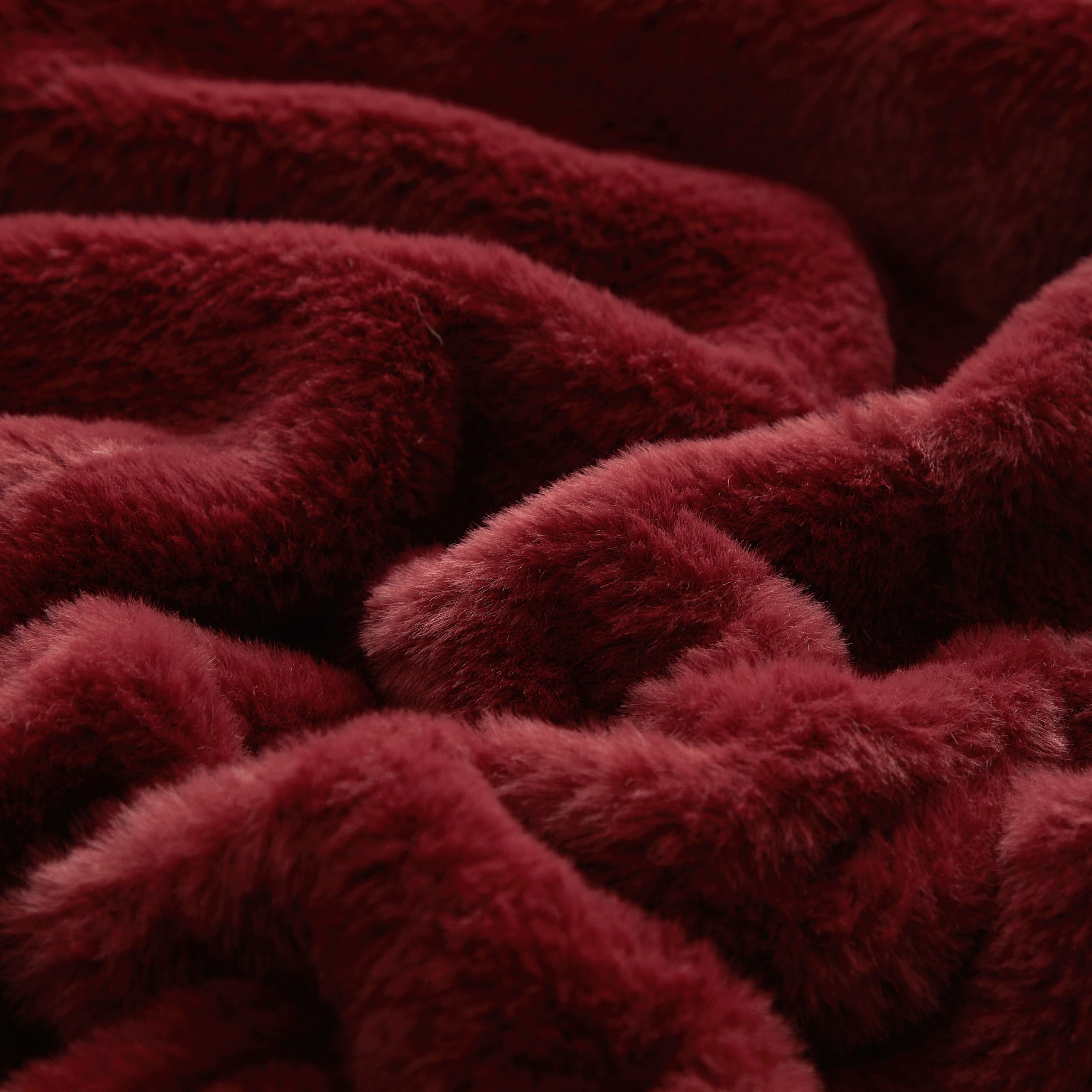 Reversible Sherpa Cozy Faux Fur Super Soft luxury Blanket, Full/Queen, Luscious Merlot - Super Soft Reversible Sherpa Flannel Blanket Detail