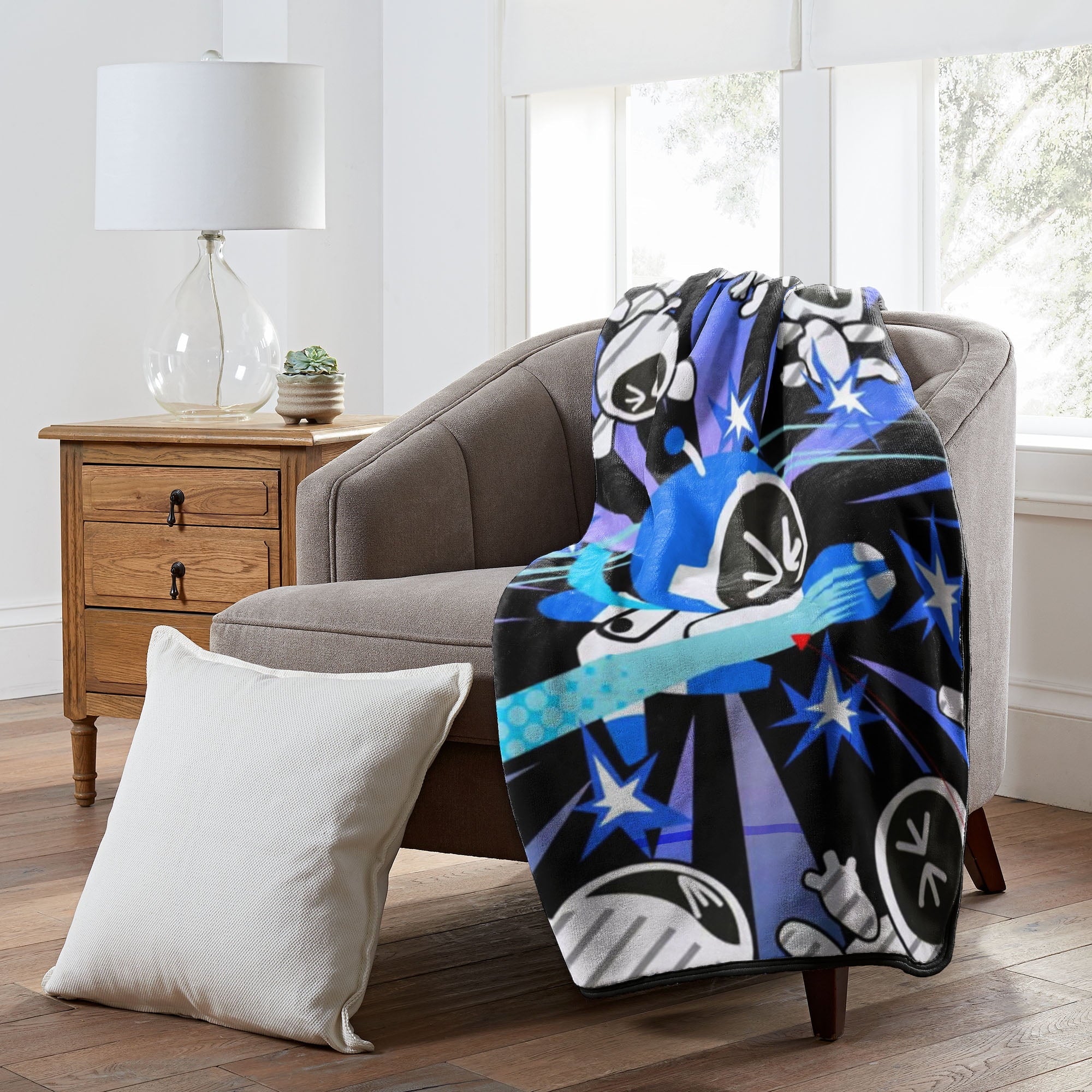 Decorative Knitted Silk Touch Throw Blanket for Kids, 46x60 inches - Cozy Fleece Throw Blanket for Couch & Bed Detail