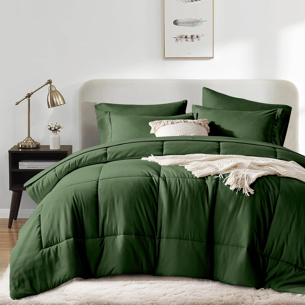 All-Season Queen Comforter Set Forest Green Bed in a Bag Queen Size 7 Pieces Soft Bed Set Lightweight Microfiber Green Bedding C... - Luxurious Quilted Duvet Cover Set Detail