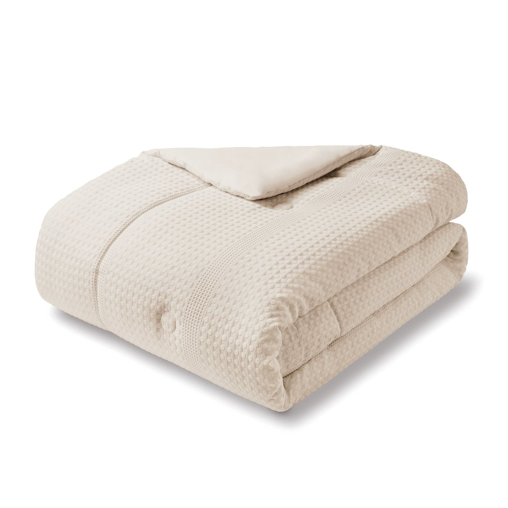 Luxurious Quilted 5-Piece Papyrus Beige Waffle Comforter Set, Full/Queen - All-Season Down Alternative Comforter Insert Detail