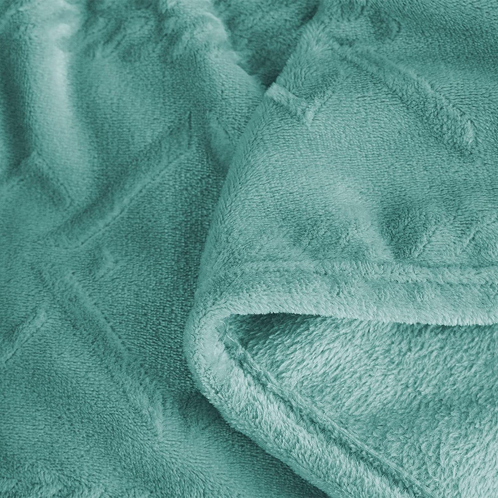 Cozy Fleece Queen Size Soft Bed Blanket, Warm Fuzzy Luxury Bed Blankets, Decorative Geometry Pattern Plush Throw Blanket for Bed,... - Cozy Fleece Throw Blanket for Couch & Bed Detail