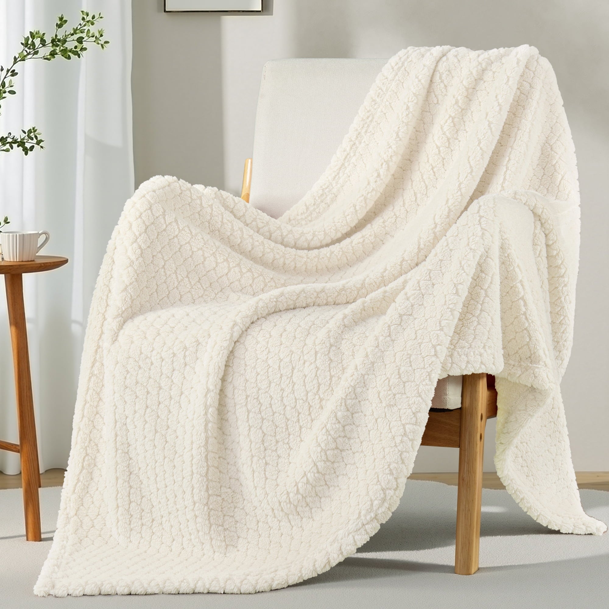 Super Soft Flannel Fleece Throw Blanket for Couch, Super Soft Jacquard Bed Blanket, Lightweight Fuzzy Warm for All Seasons, 50x60 Inches... - Cozy Fleece Throw Blanket for Couch & Bed Detail