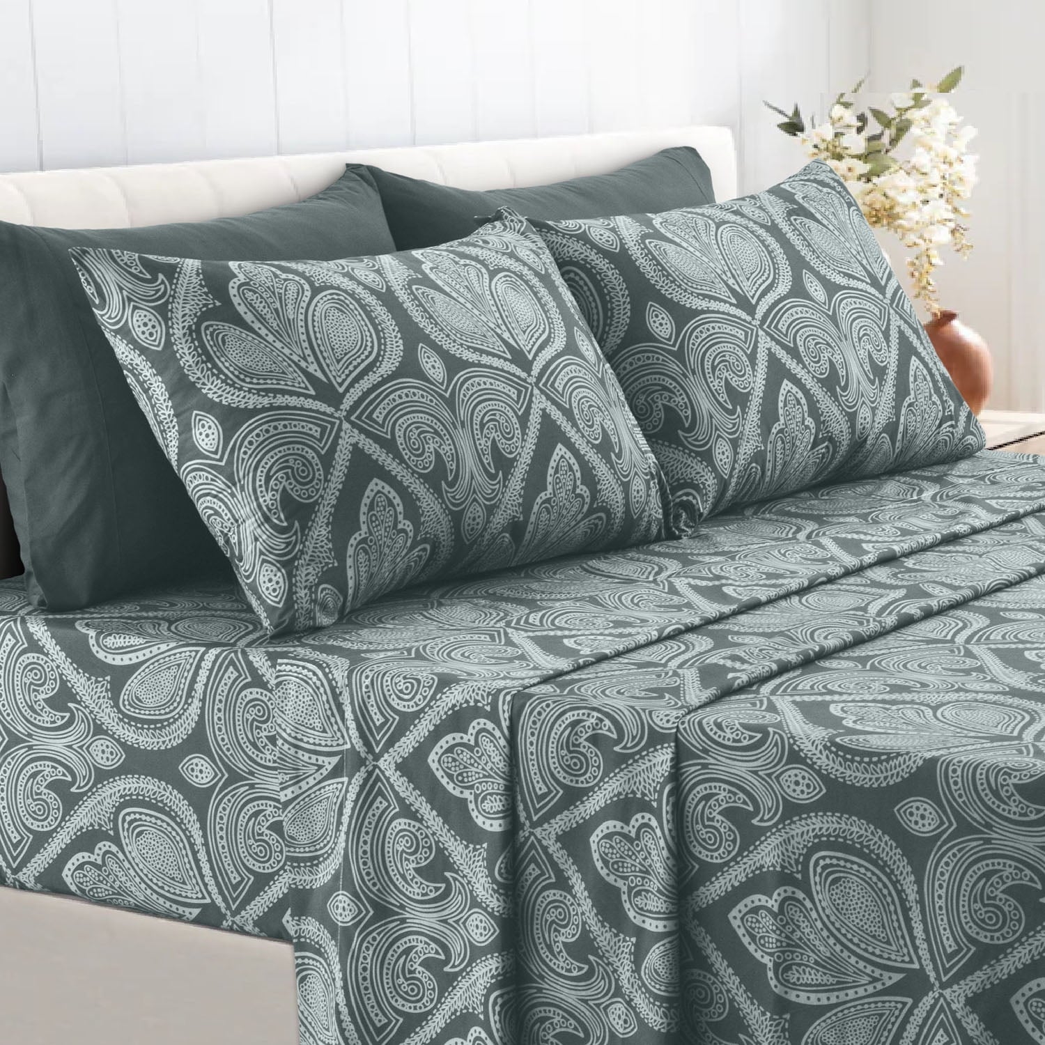 Breathable Luxury Queen Bed Sheets Set - 6 Piece Brushed Microfiber Bed Sheet - Shrinkage and Fade Resistant - (Queen, Grey) - Cooling Hotel Quality Bedding Sheets and Pillowcases Detail