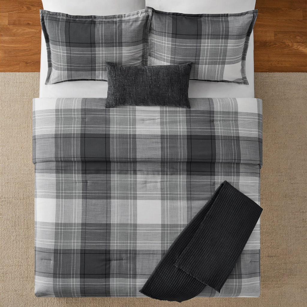 Fluffy Down Alternative Full/Queen Comforter Set, All-Season, 5-Piece, Grey Plaid - Luxurious Quilted Duvet Cover Set Detail