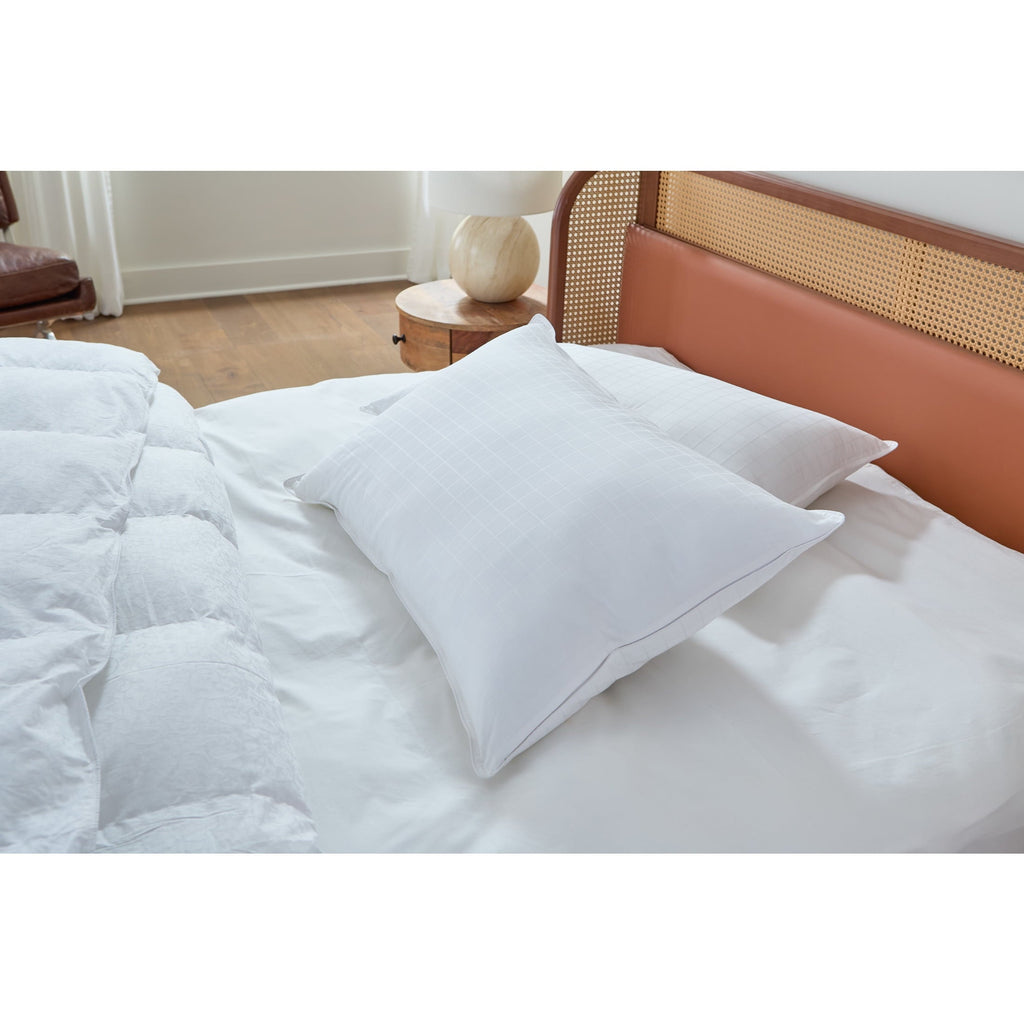 Hotel Collection Bed Pillows, 2-pack, Jumbo - Orthopedic Shredded Foam Bed Pillow Set Detail