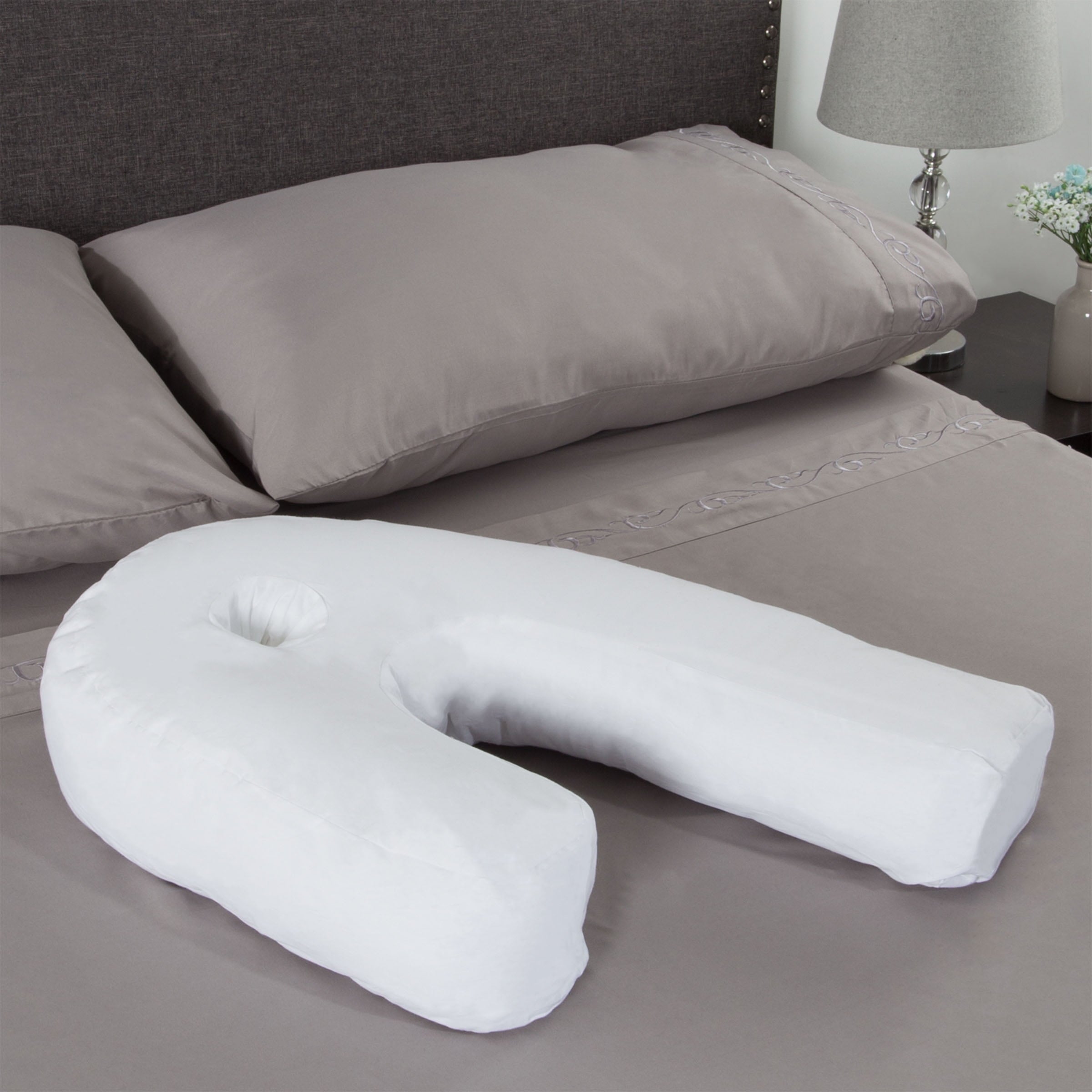 Hotel Collection Bluestone Contour Side Sleeper Pillow with Ear Pocket for Pain Relief - Orthopedic Shredded Foam Bed Pillow Set Detail