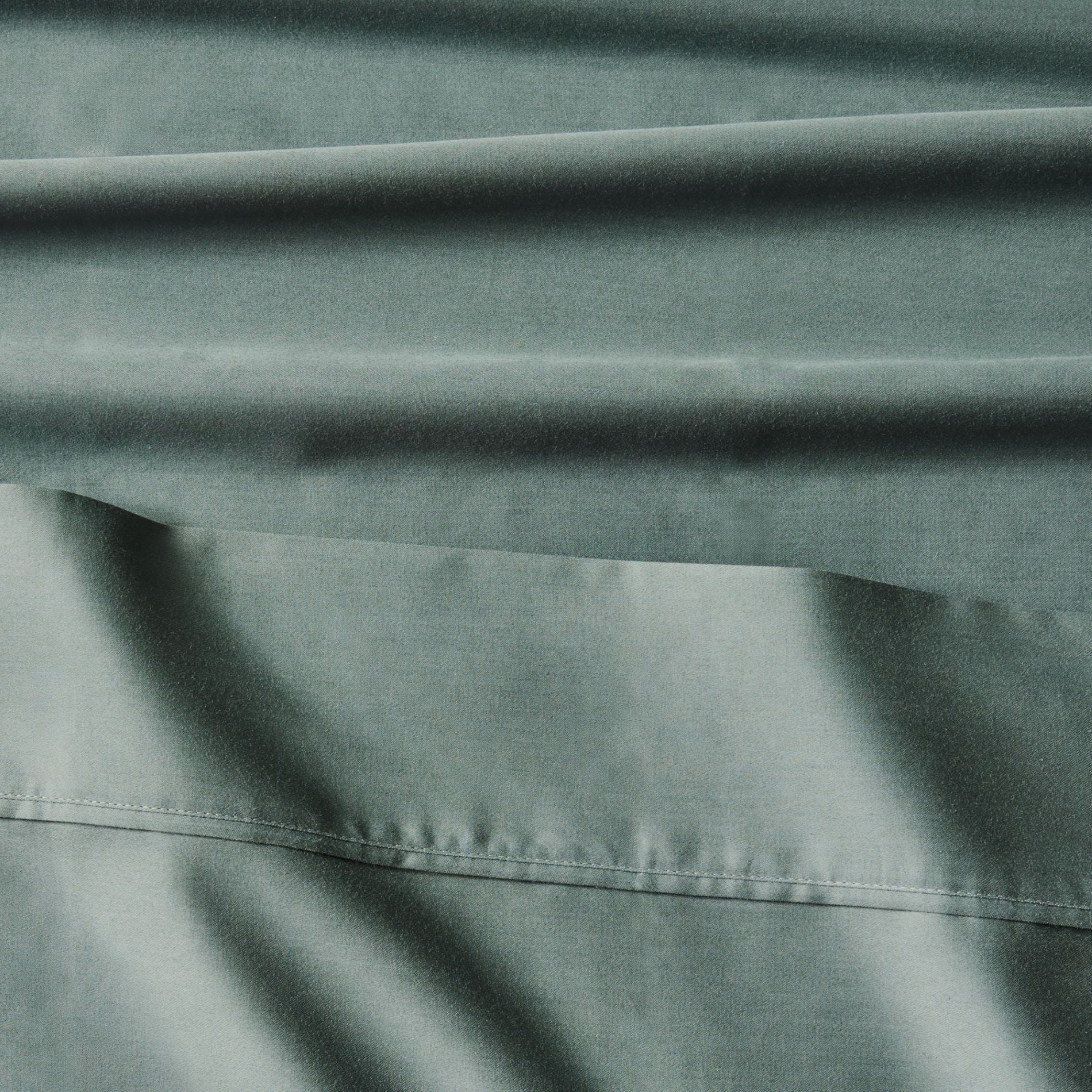 Breathable Luxury 4-Piece 300 Thread Count Green Ash Cotton Sateen Bed Sheet Set, Cali King - Breathable Egyptian Cotton Flat & Fitted Sheets Detail