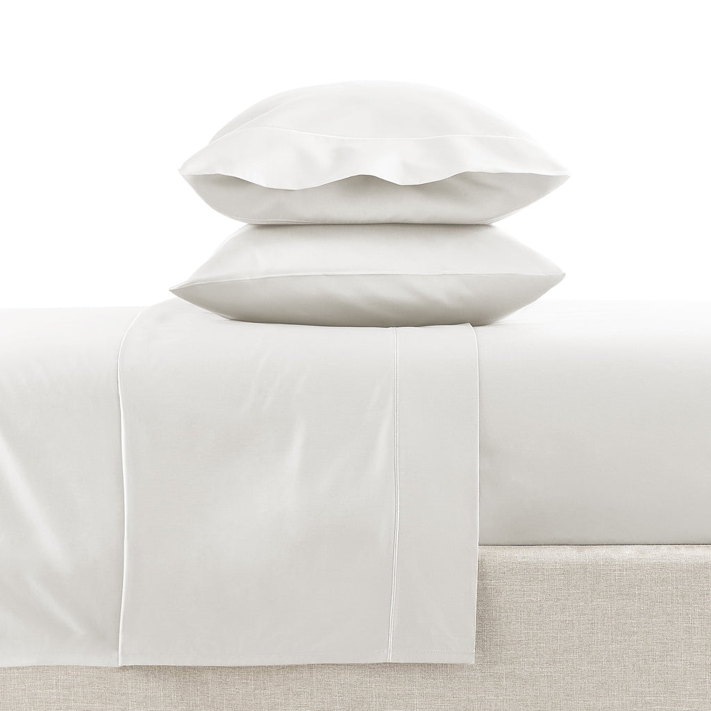 Breathable Luxury 4-Piece 600 Thread Count White Egyptian Cotton Adult Bed Sheet Set, King - Deep Pocket - Breathable Egyptian Cotton Flat & Fitted Sheets Detail