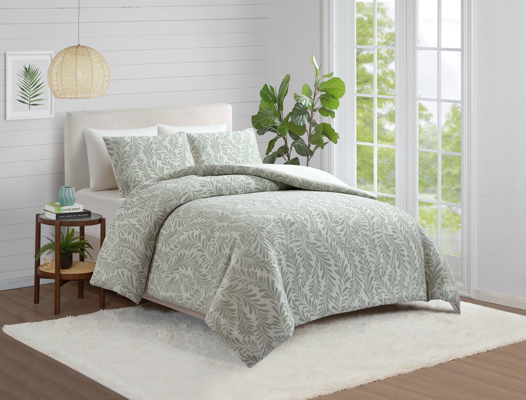 Fluffy Down Alternative Botanical 3-Piece Comforter Set, Green, Full Queen, All Ages - Cloud-Like Soft Lightweight Bed Comforter Detail