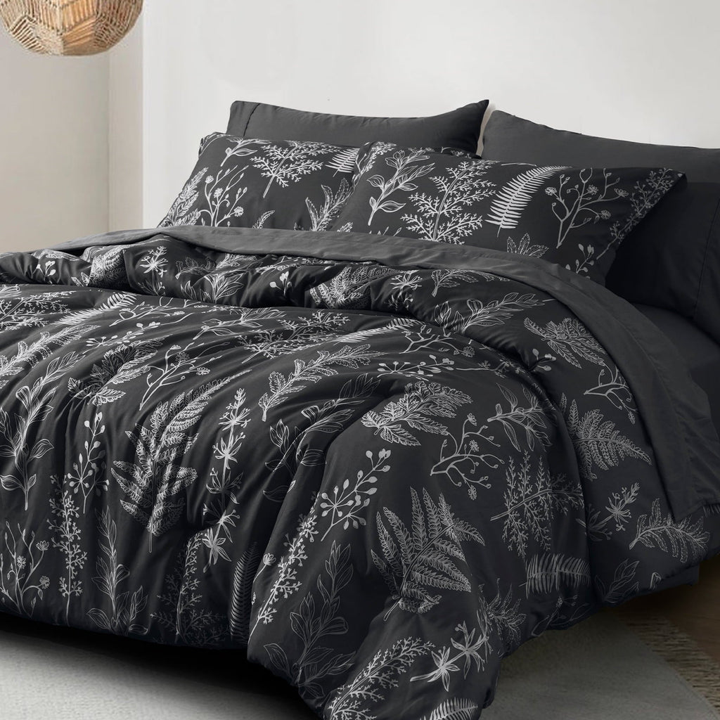 Fluffy Down Alternative 3 Pieces Printed Comforter Set Queen Size, Lightweight Botanical Floral Bed in a Bag, Ultra Soft Bedding Set with 1 R... - Cloud-Like Soft Lightweight Bed Comforter Detail