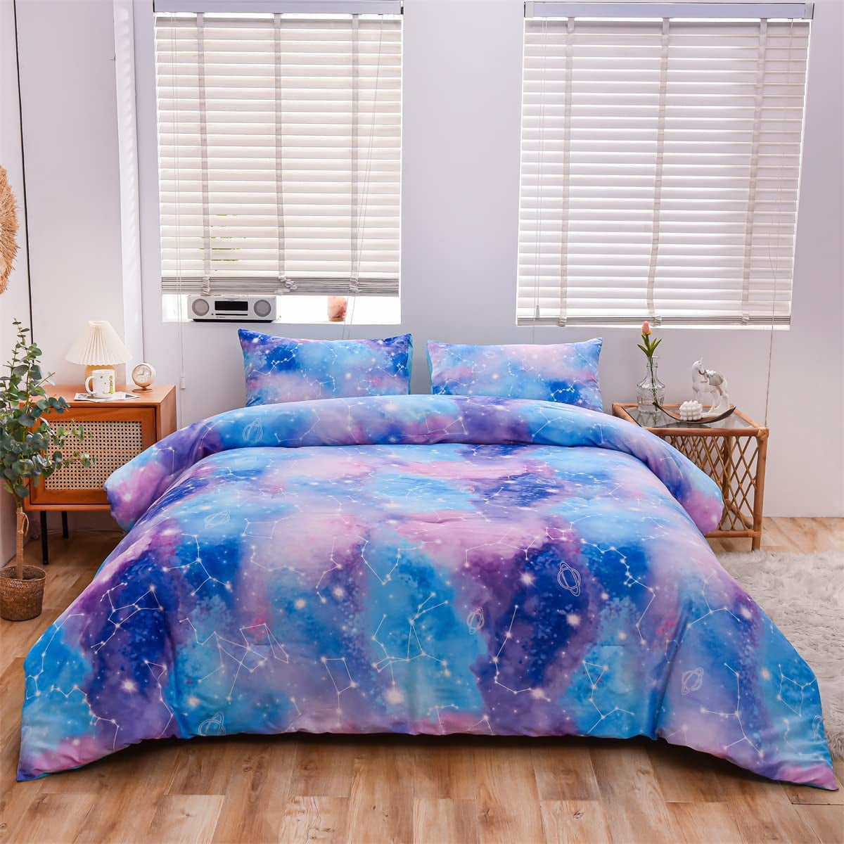 Luxurious Quilted Tie Dye Constellation Ombre Comforter Set Twin Gradient Galaxy Bedding Set Blue Purple - Cloud-Like Soft Lightweight Bed Comforter Detail