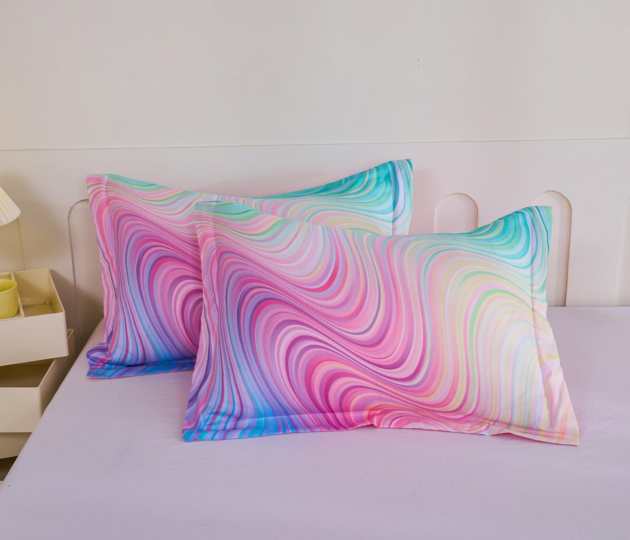 Heavyweight Warmth 3-Piece Abstract Tie Dye Comforter Set, Blue Pink Purple, Kids Bedding Set for Girls Full/Queen Size - Cloud-Like Soft Lightweight Bed Comforter Detail