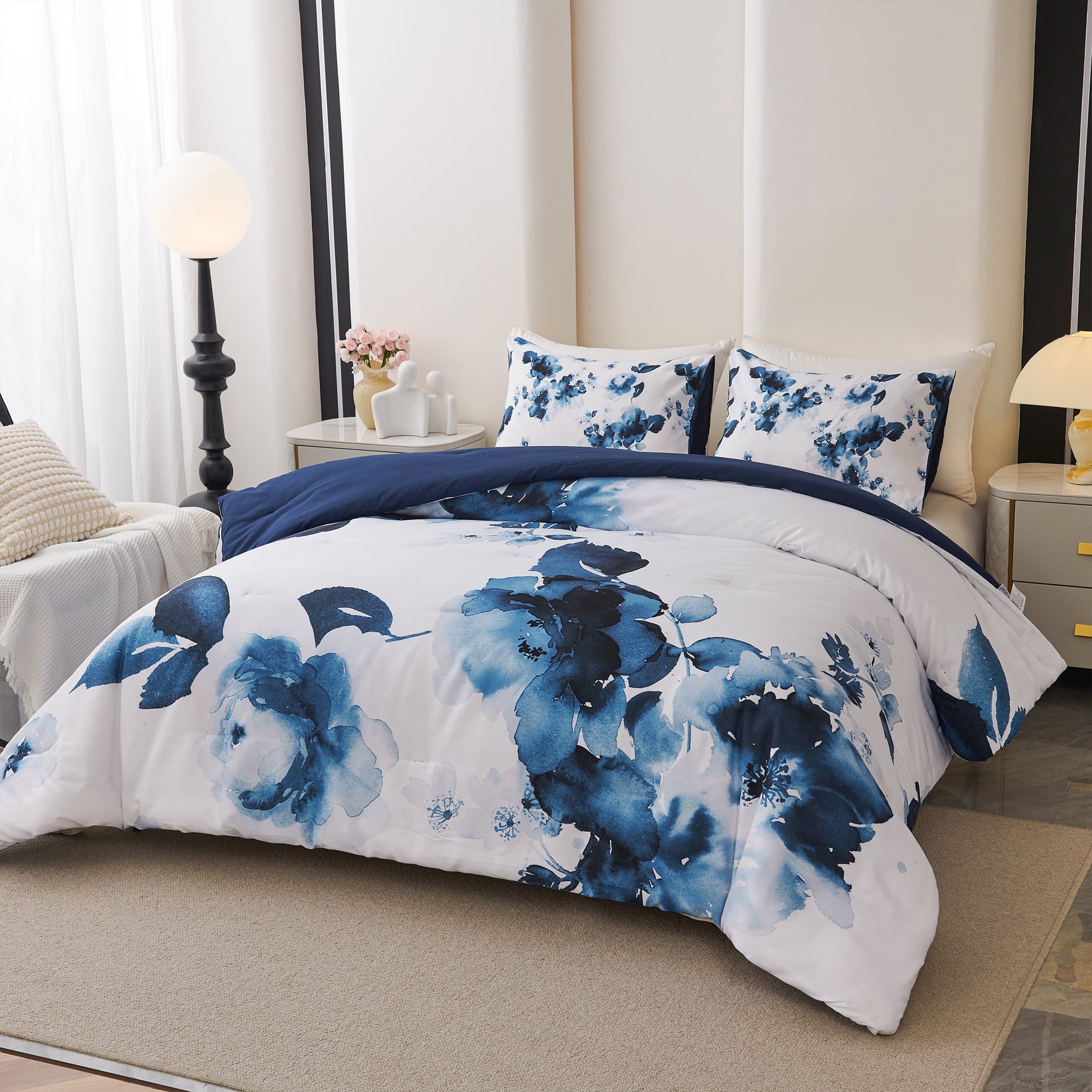 Fluffy Down Alternative 3 Pieces Blue and White Floral Comforter Set King Size, Flower Bedding with Watercolor Flowers Pattern for Women, Rev... - Cloud-Like Soft Lightweight Bed Comforter Detail