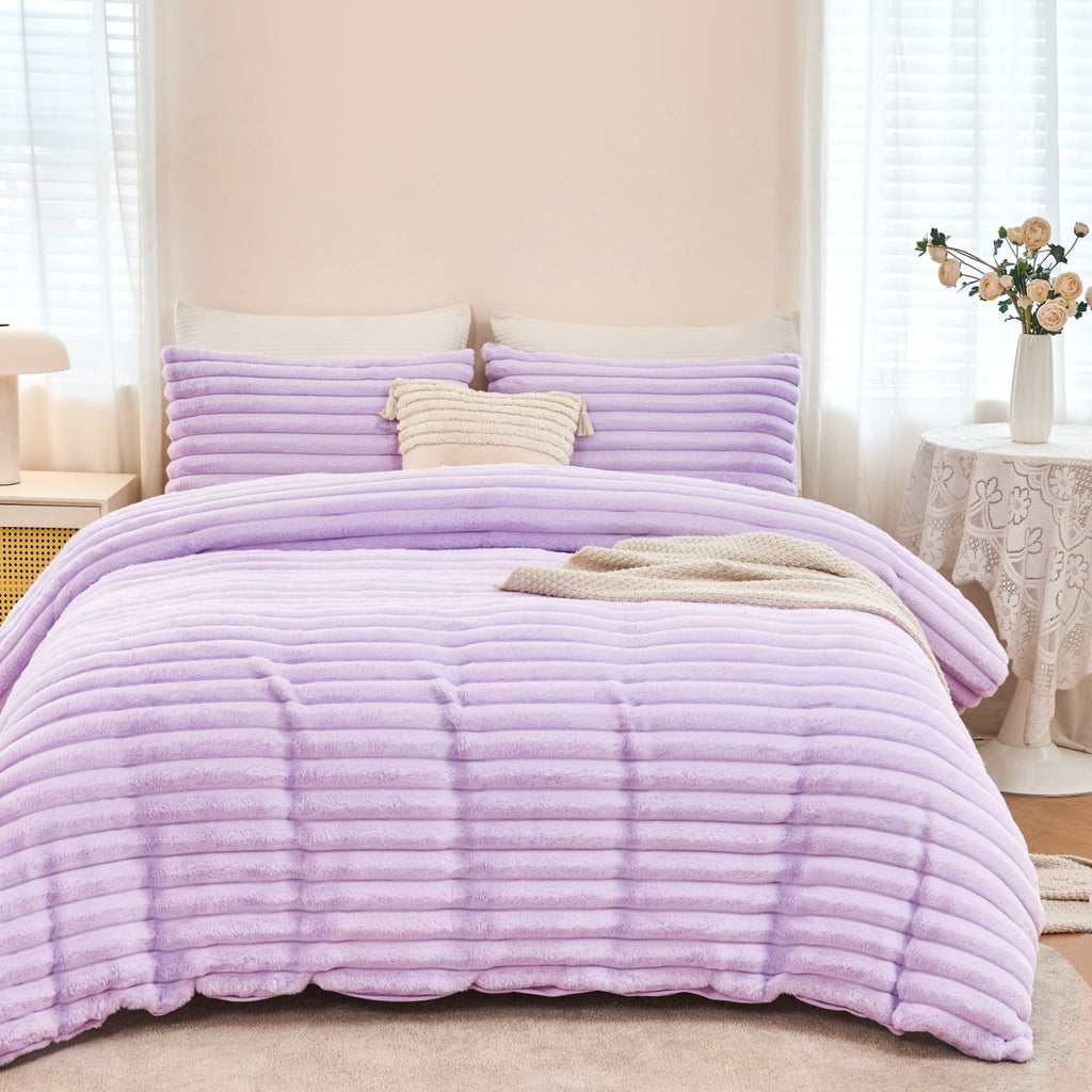 All-Season Fleece Twin Comforter Set, Light Purple Super Soft Furry Plush Bedding, Luxury Fluffy Fuzzy Heavy Bed Set for Winter ... - All-Season Down Alternative Comforter Insert Detail