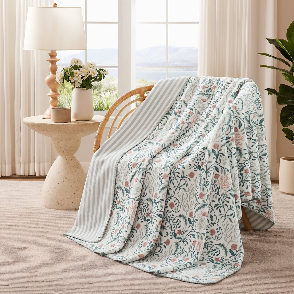 Super Soft Flannel Throw Blanket, Reversible Plush Fleece Blanket for Couch, Green Seaberry Print, 50" x 72" - Lightweight Plush Warm Blanket for All Seasons - Default Title