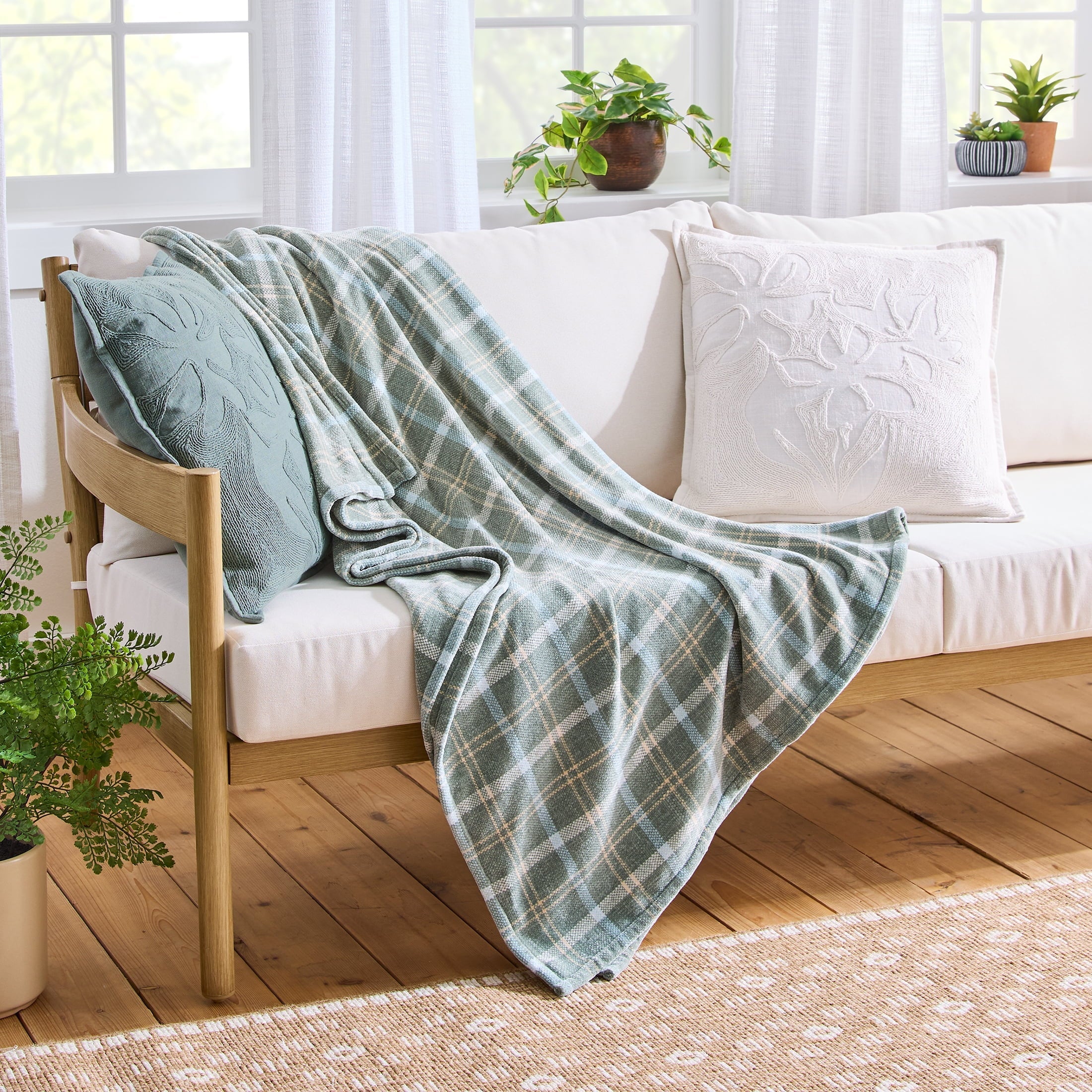 Reversible Sherpa Woven Chenille Plaid Throw Blanket, Green River , 50x72 Inches - Super Soft Reversible Sherpa Flannel Blanket - Default Title