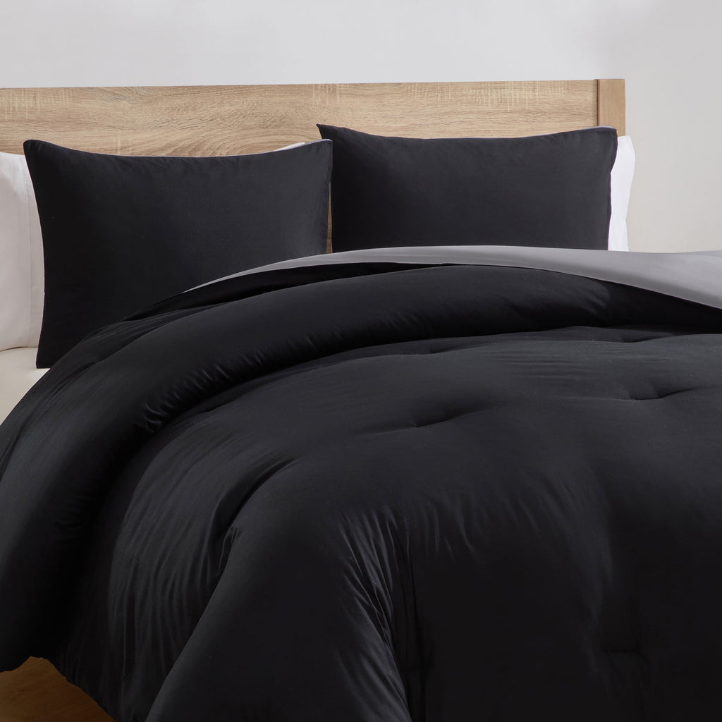 Luxurious Quilted Comforter Sets, All Season Lightweight Reversible Queen Comforter Set, 3-Pc Bedding Sets, Black/Charcoal gray - Hypoallergenic Ultra-Fluffy Quilt for Winter Detail